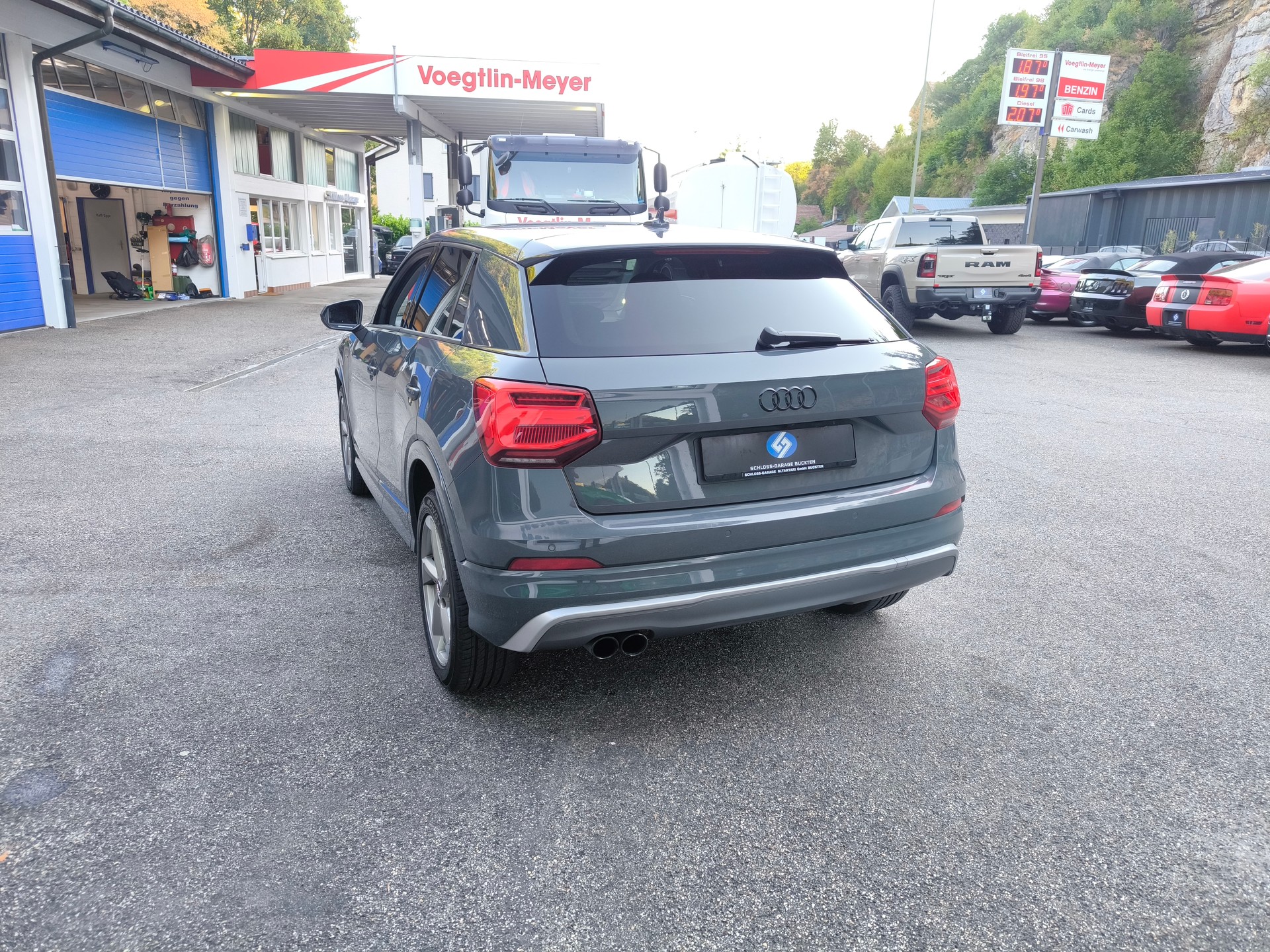 AUDI Q2 2.0 TFSI sport quattro S-tronic-image-10