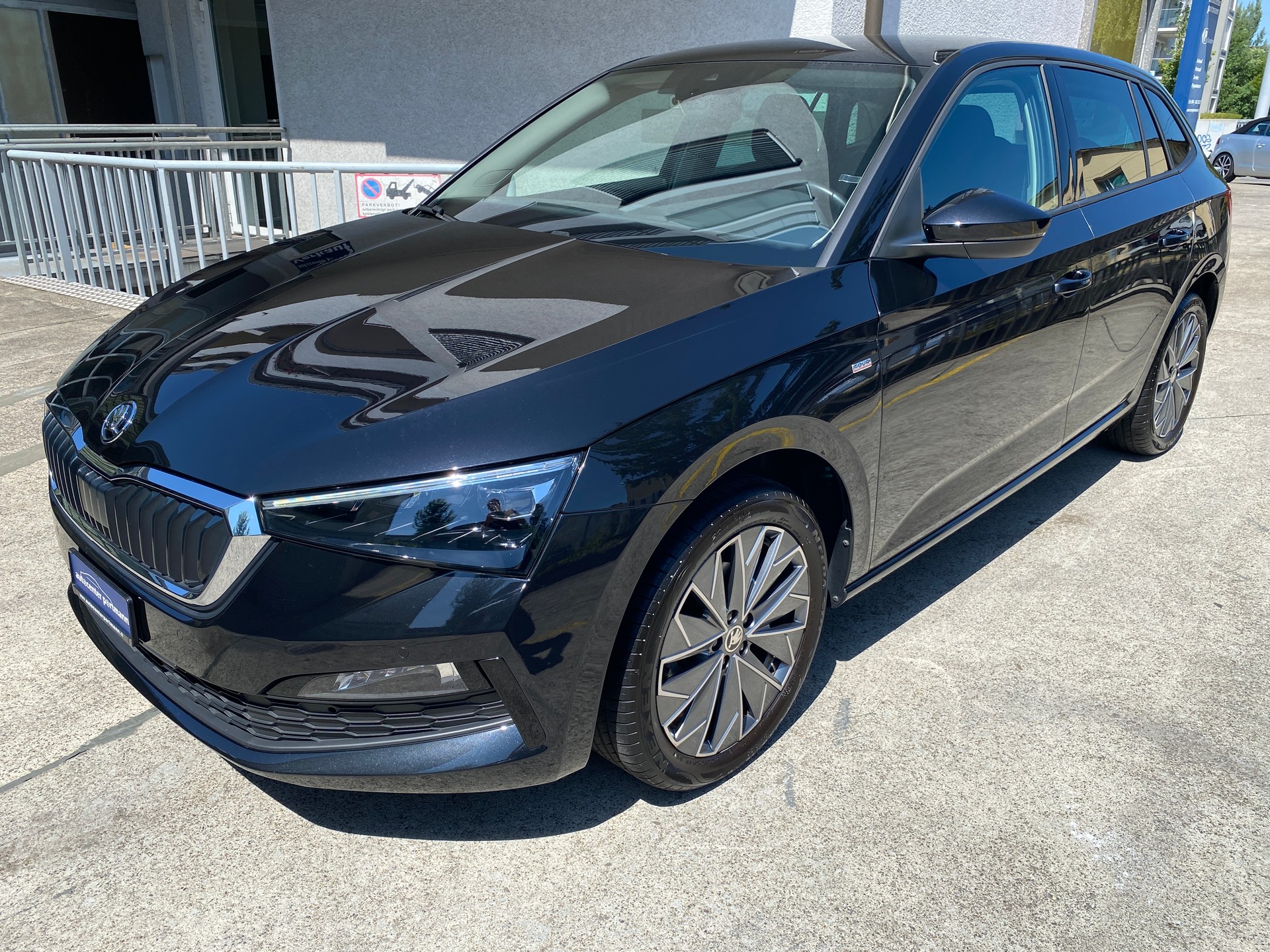 SKODA Scala 1.0 TSI Tour DSG-showroom-element-2