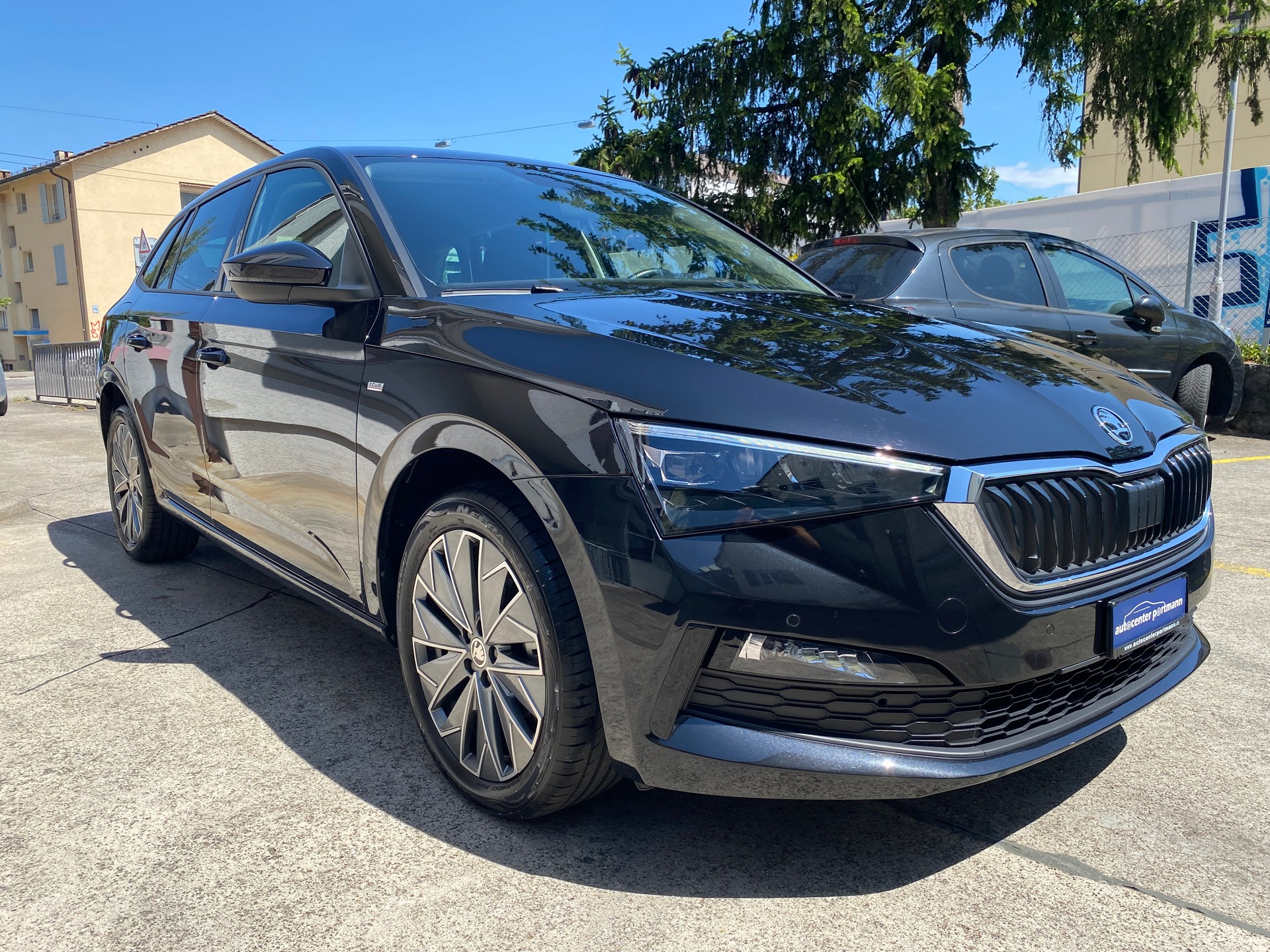 SKODA Scala 1.0 TSI Tour DSG-showroom-element-1