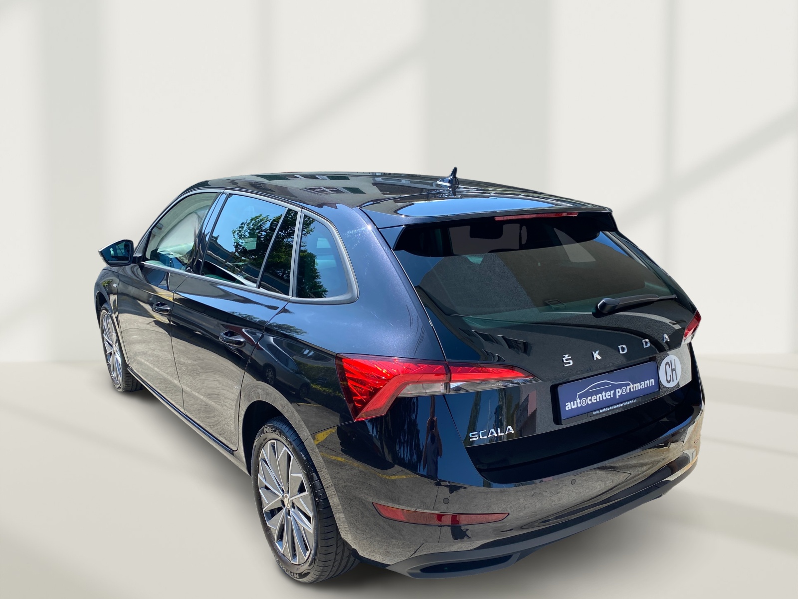 SKODA Scala 1.0 TSI Tour DSG-image-12