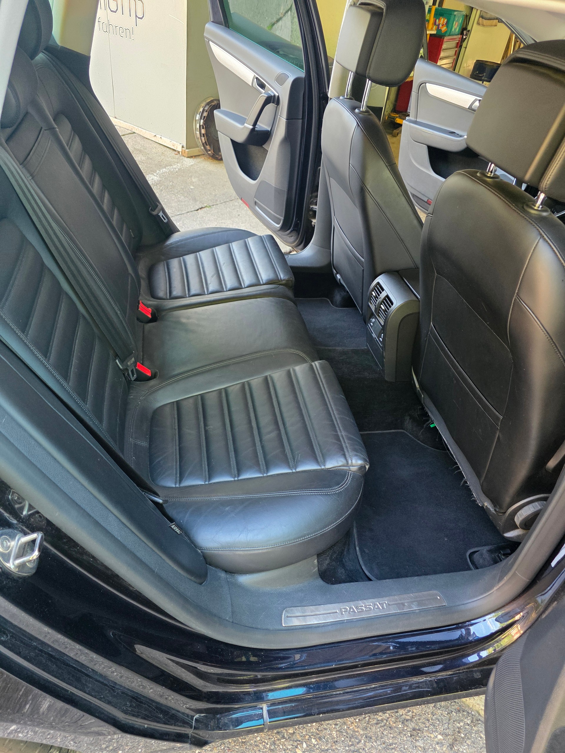 VW Passat Variant 2.0 TDI BMT Highline DSG-image-12