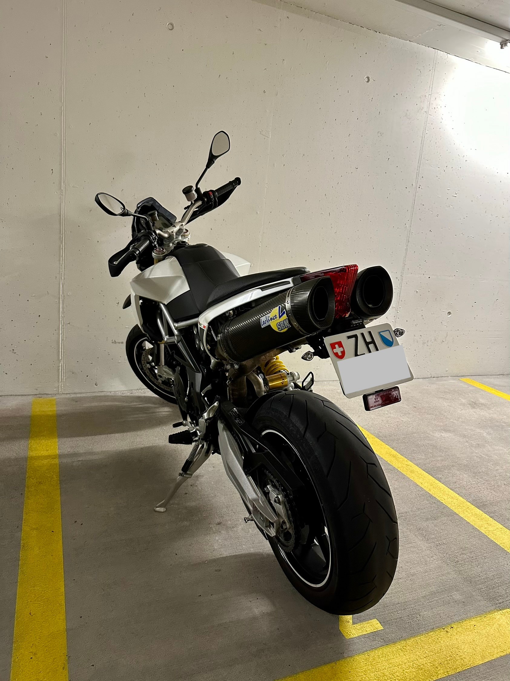 APRILIA Dorsoduro 1200 ABS/TC-image-1
