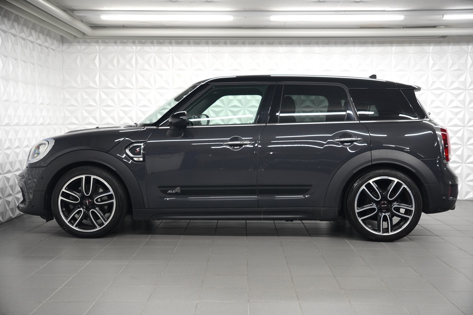 MINI Mini Countryman John Cooper Works ALL4 Steptronic-showroom-element-1