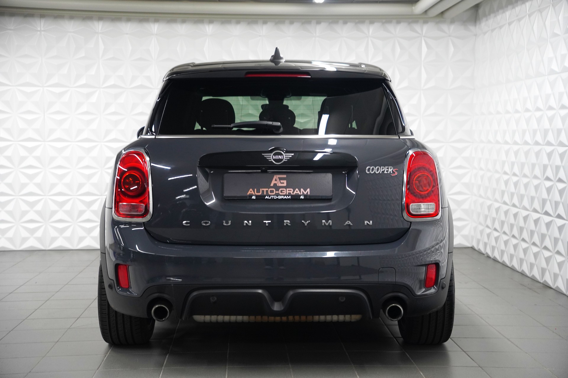 MINI Mini Countryman John Cooper Works ALL4 Steptronic-showroom-element-3