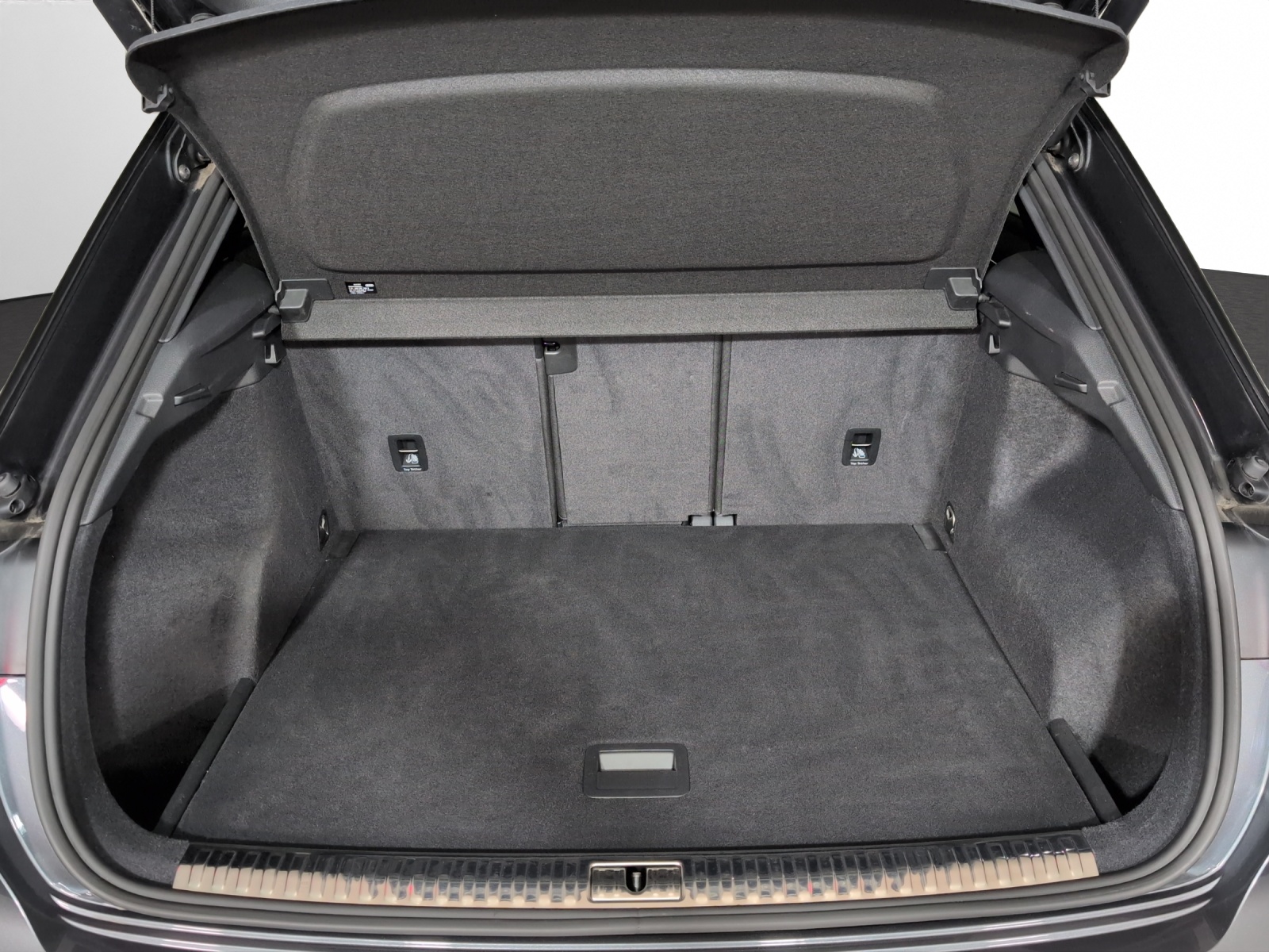 AUDI Q3 35 TFSI S line Attraction S-tronic-image-14