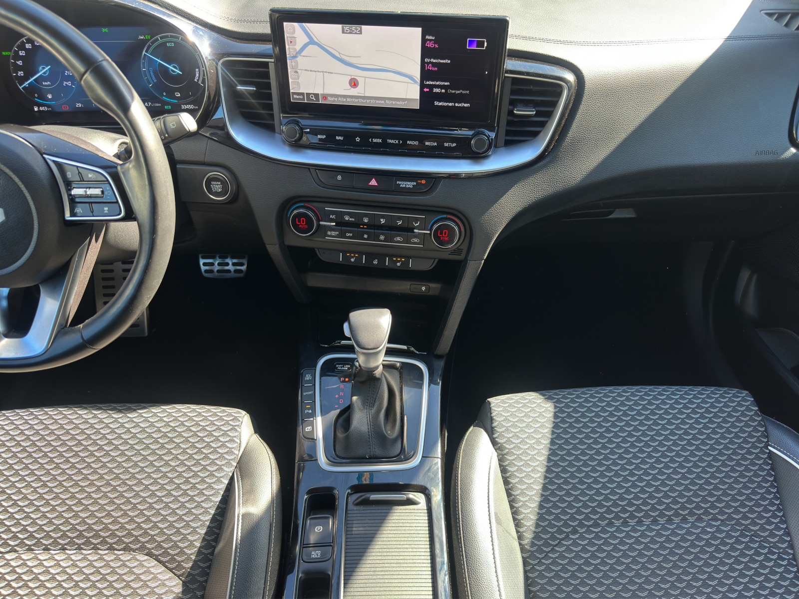 KIA Xceed 1.6 GDi Plug-in Hybrid Style DCT-image-15