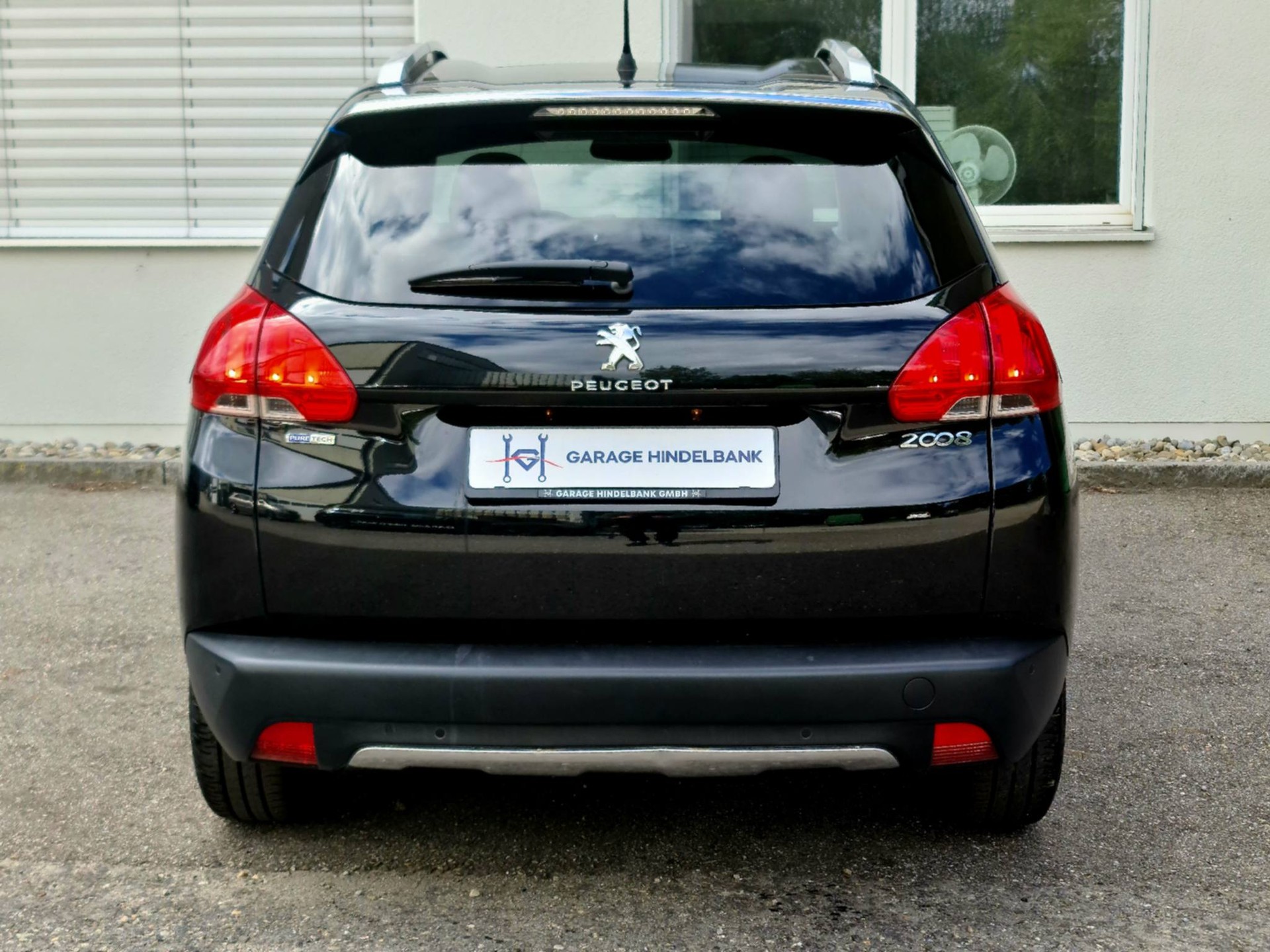 PEUGEOT 2008 1.2 PureTech Active EAT6-image-10