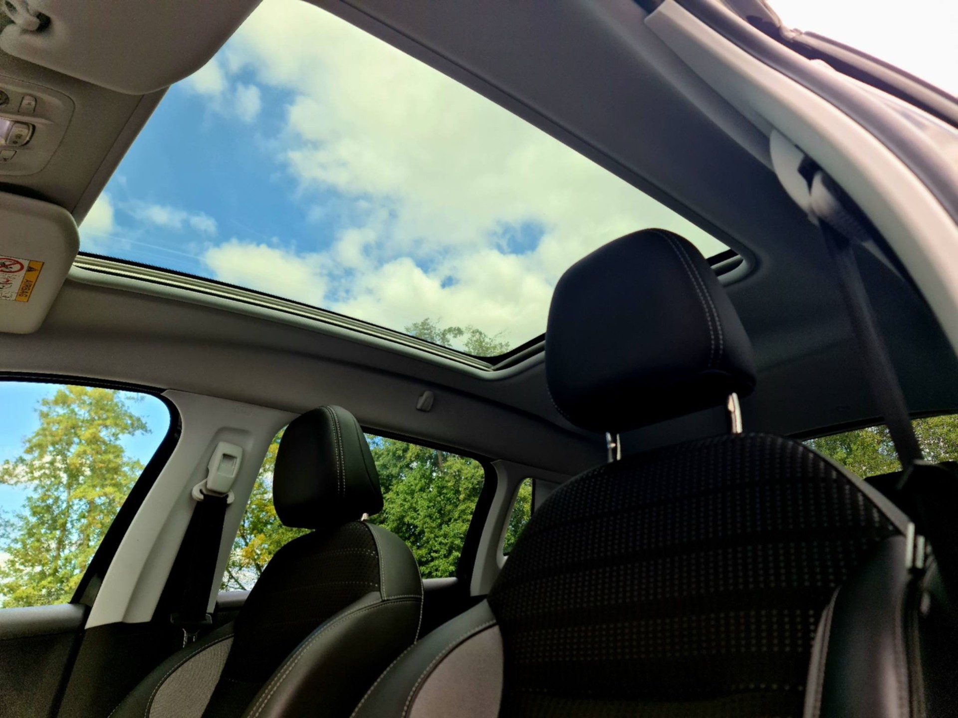 PEUGEOT 2008 1.2 PureTech Active EAT6-image-15