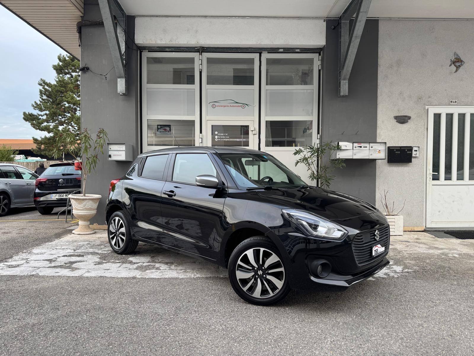 SUZUKI Swift 1.2i 16V SHVS Compact Top Hybrid Allgrip 4x4-showroom-element-1