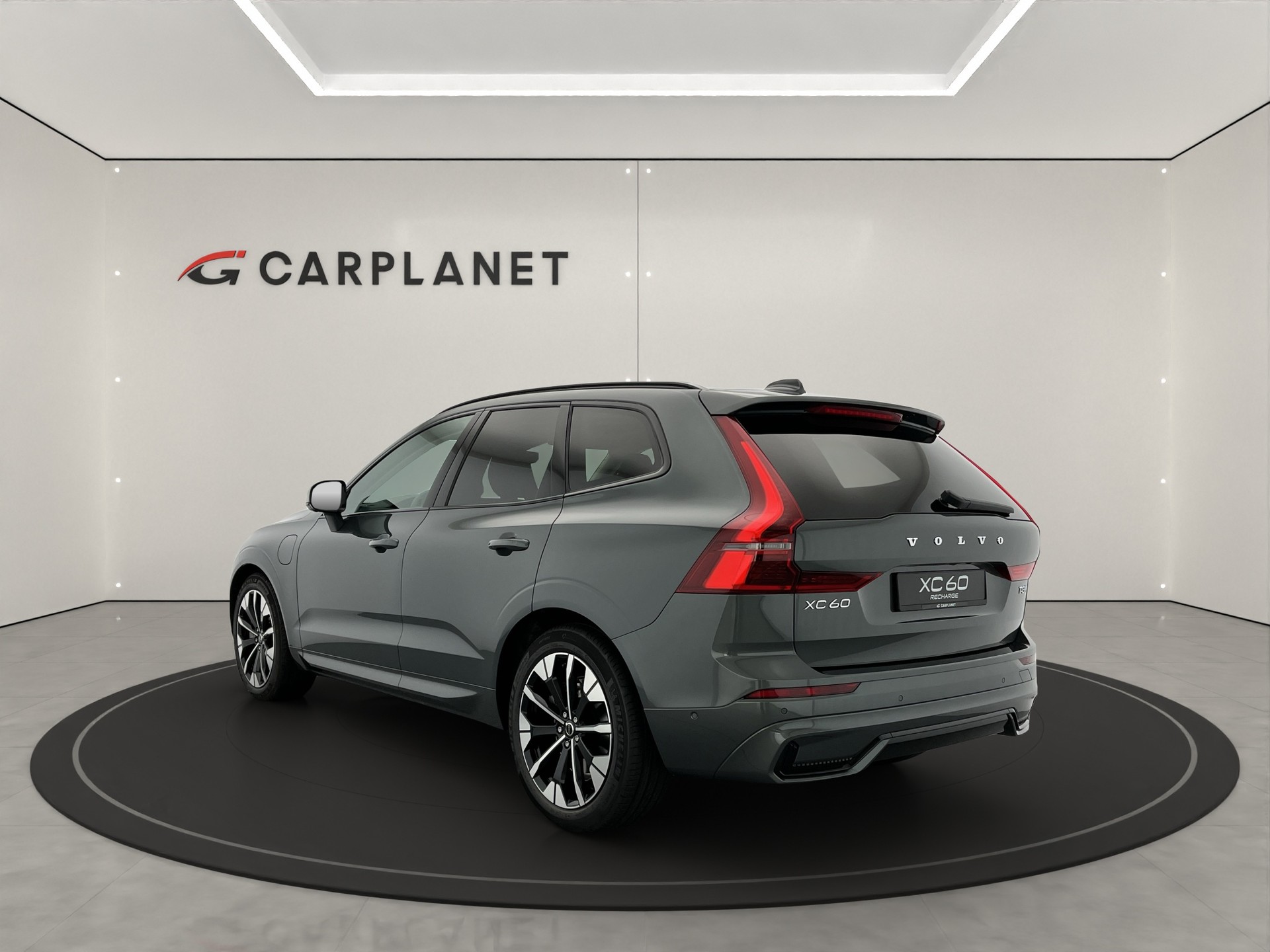 VOLVO XC60 2.0 T8 TE Ultra Dark eAWD-showroom-element-3