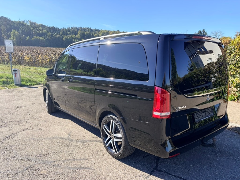 MERCEDES-BENZ V 300 d Swiss Ed. lang 4matic-image-9