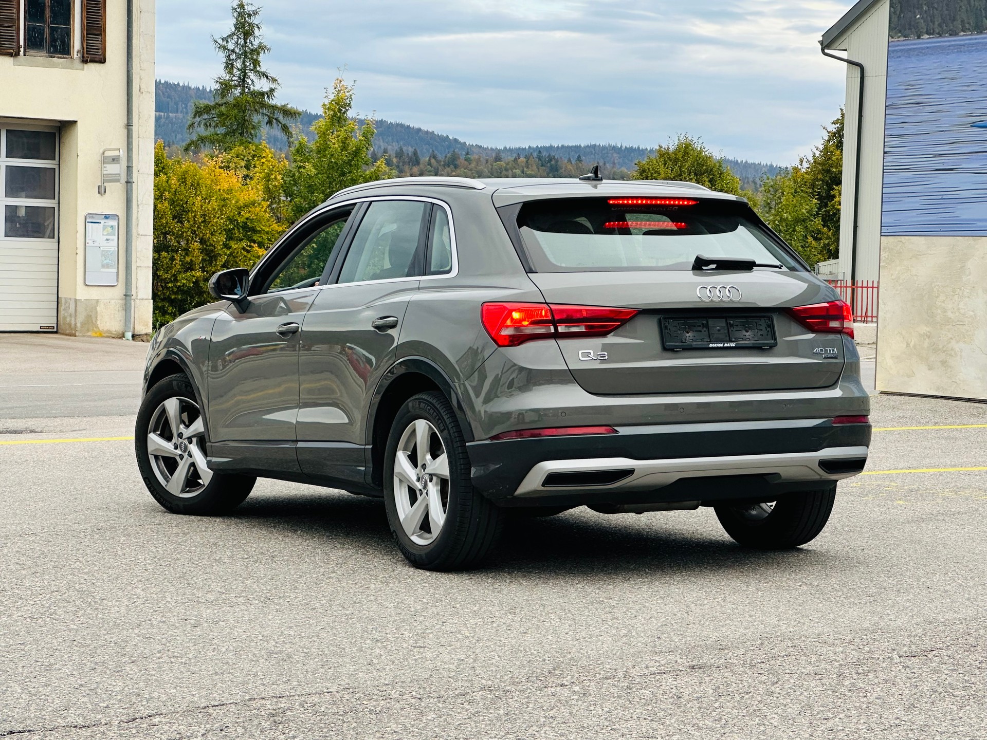 AUDI Q3 40 TDI advanced quattro S-tronic-image-7