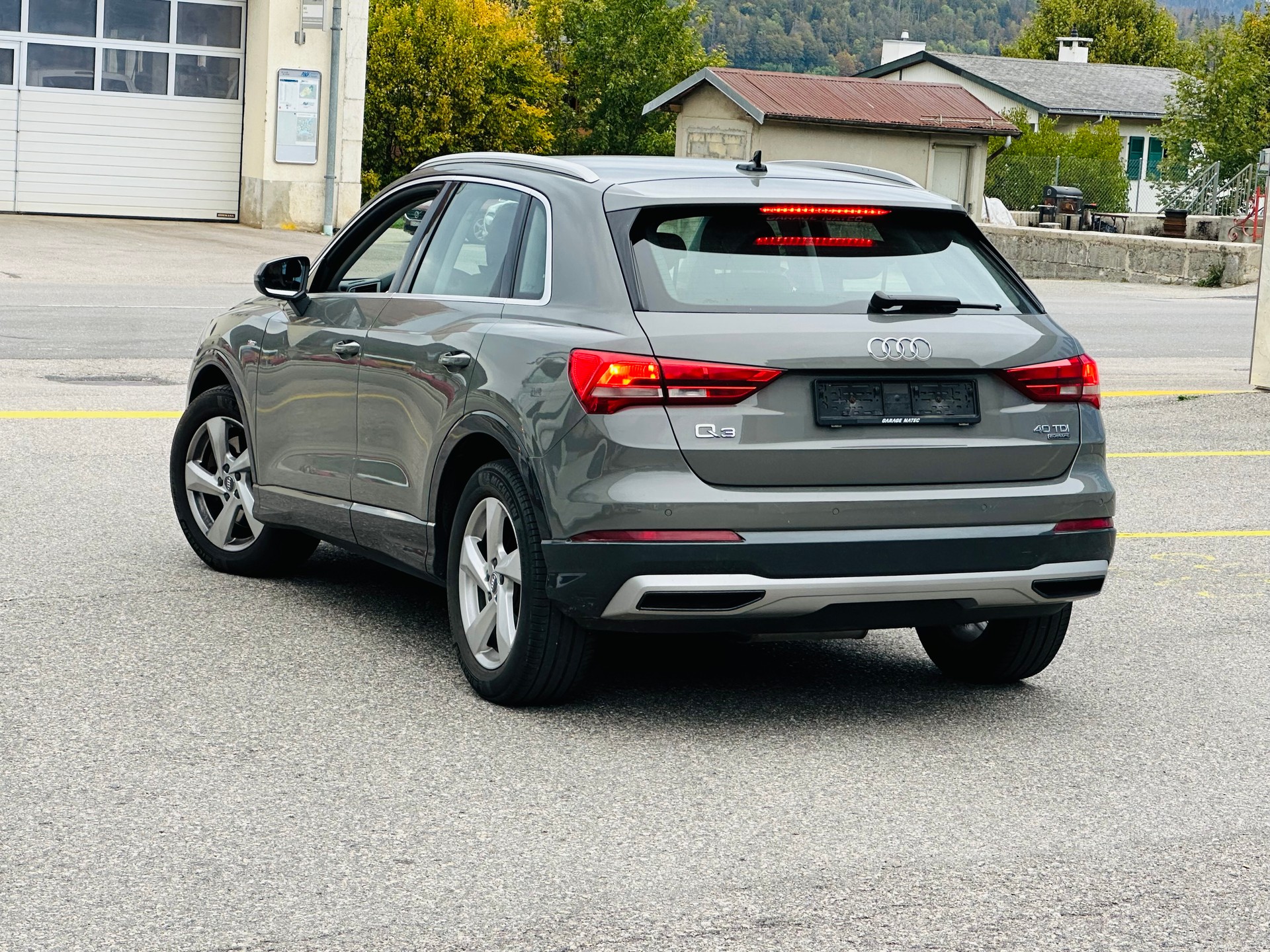 AUDI Q3 40 TDI advanced quattro S-tronic-image-6