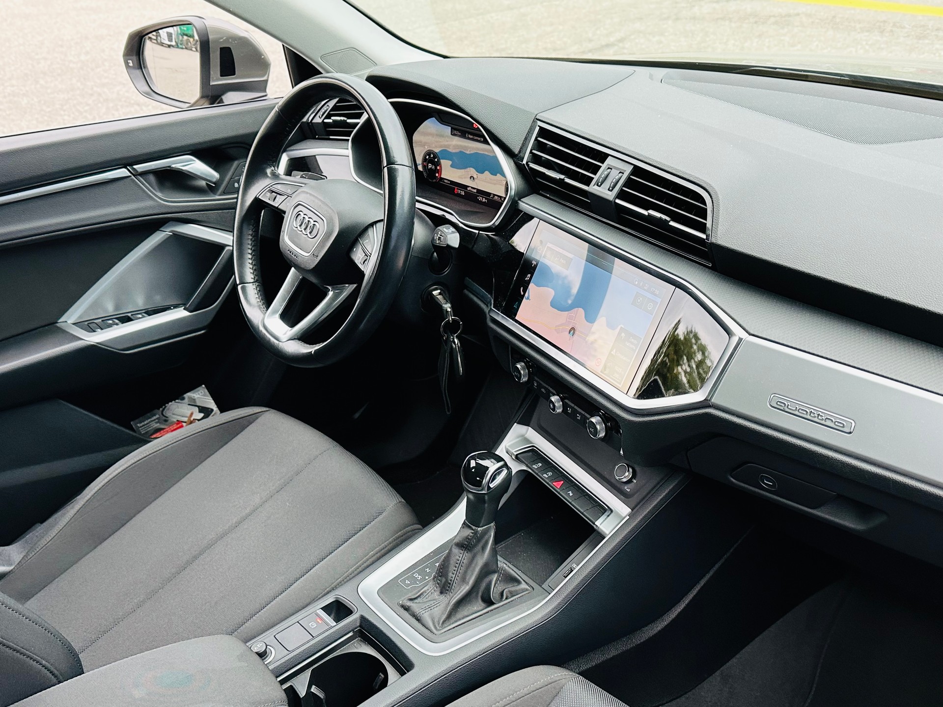 AUDI Q3 40 TDI advanced quattro S-tronic-image-11