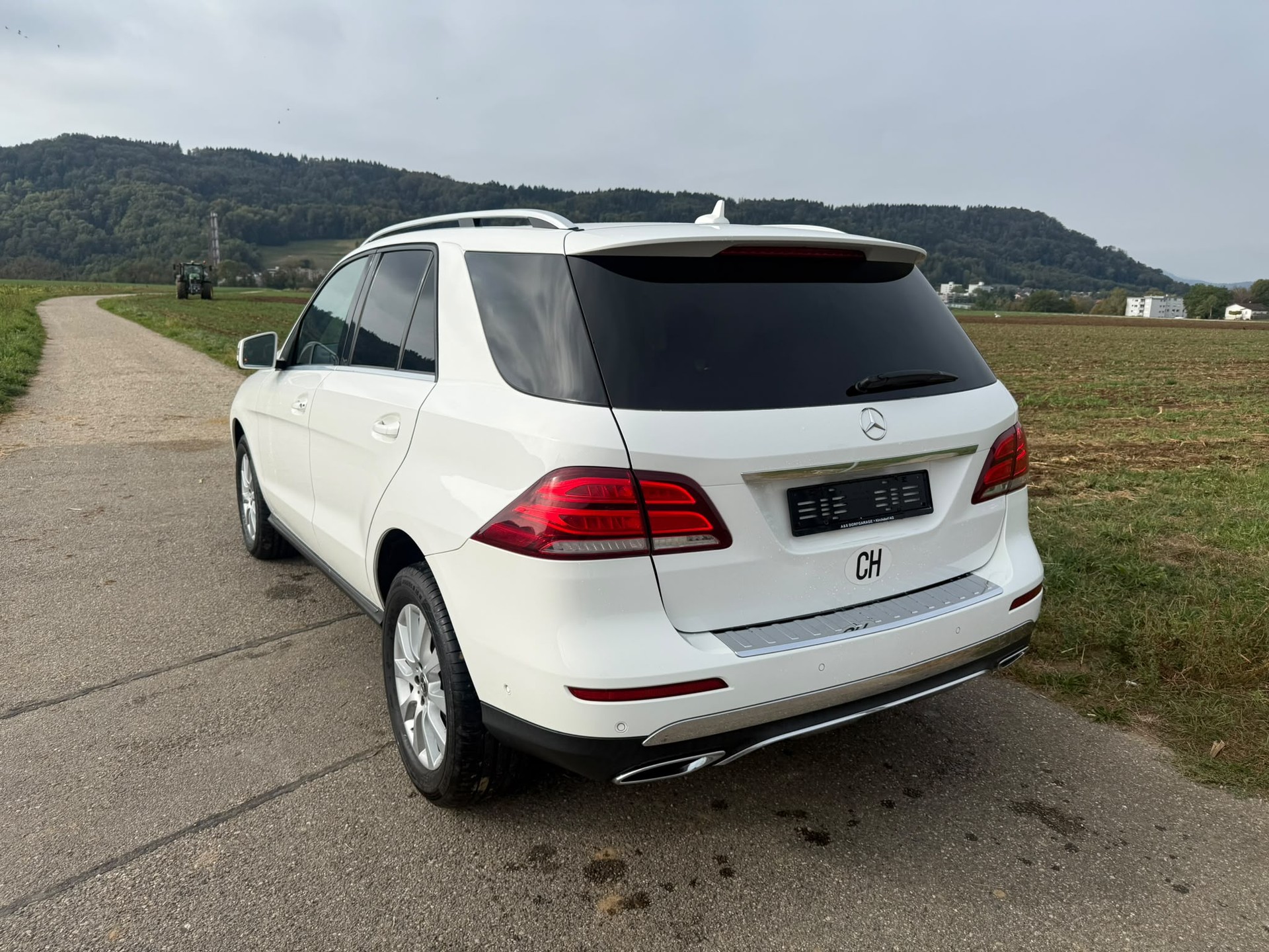 MERCEDES-BENZ GLE 250 d Executive 4Matic 9G-Tronic-image-2