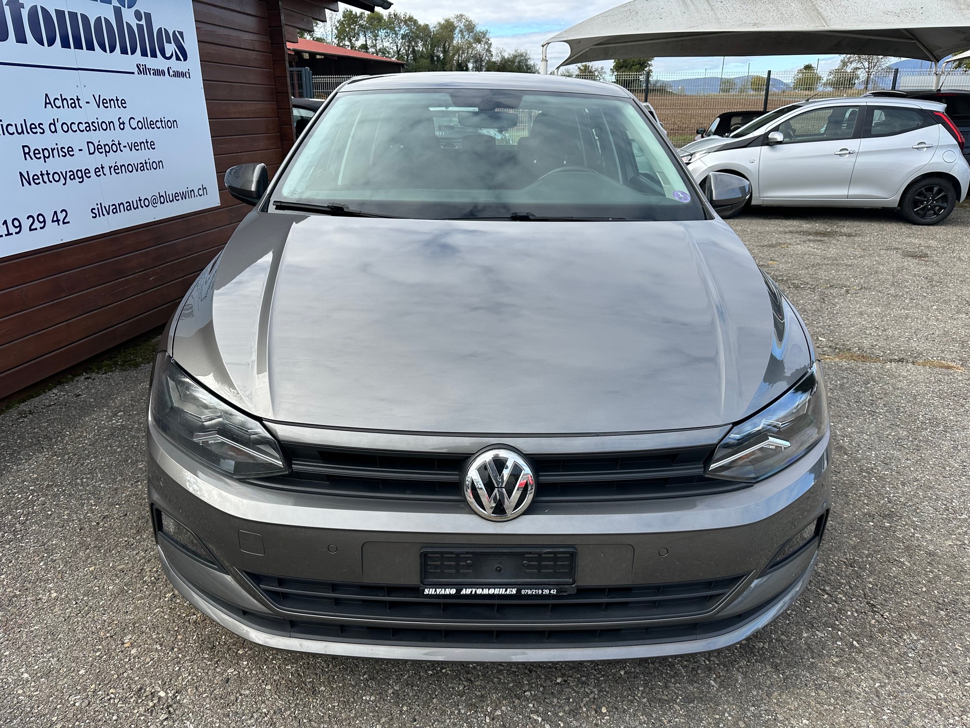 VW Polo 1.0 BMT Trendline-showroom-element-1