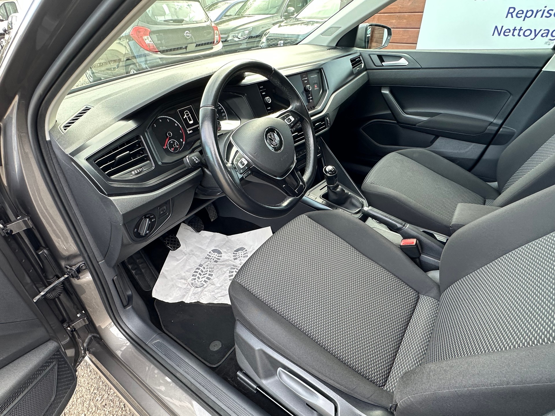 VW Polo 1.0 BMT Trendline-image-15