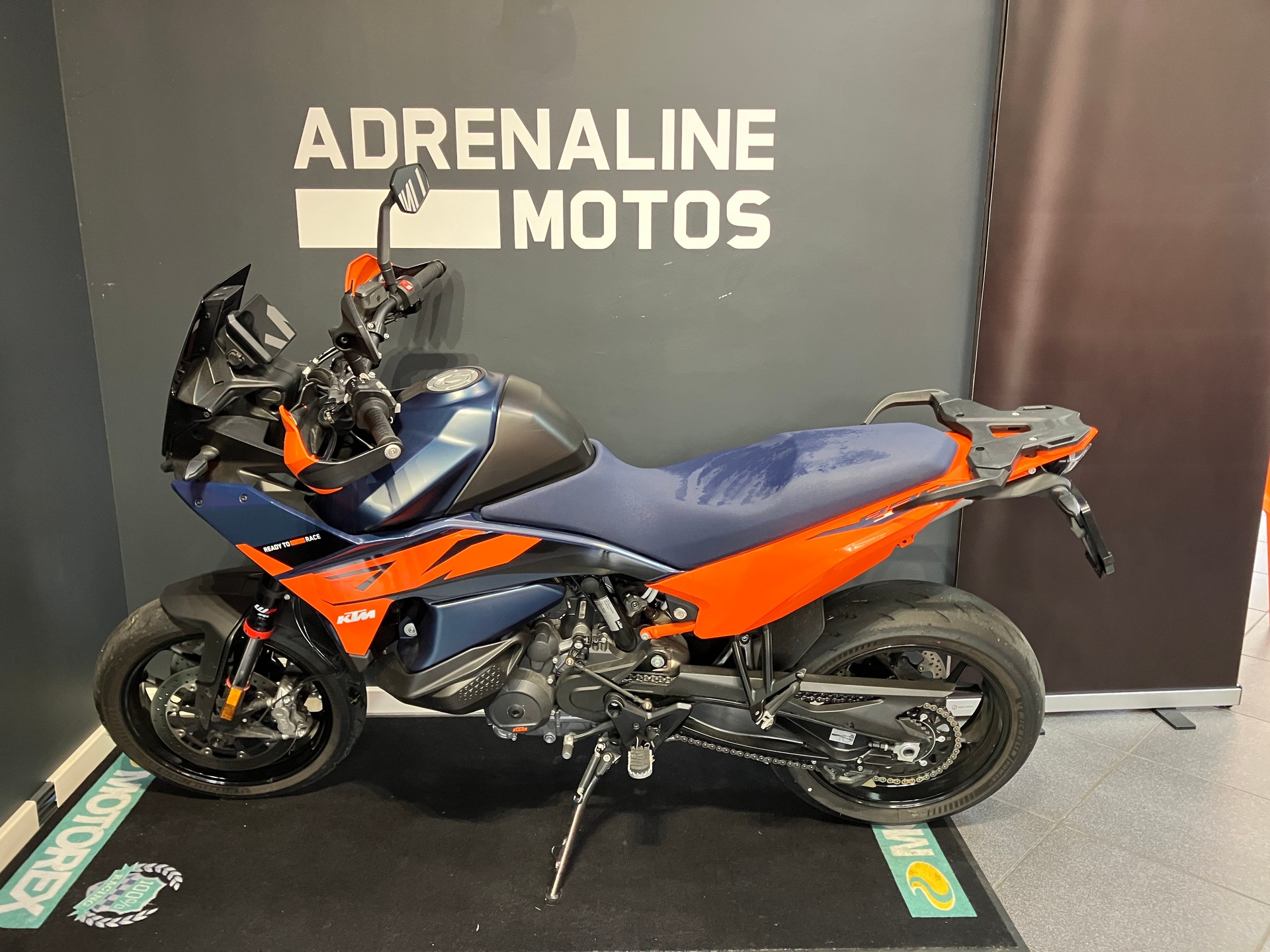KTM 890 SMT-image-3