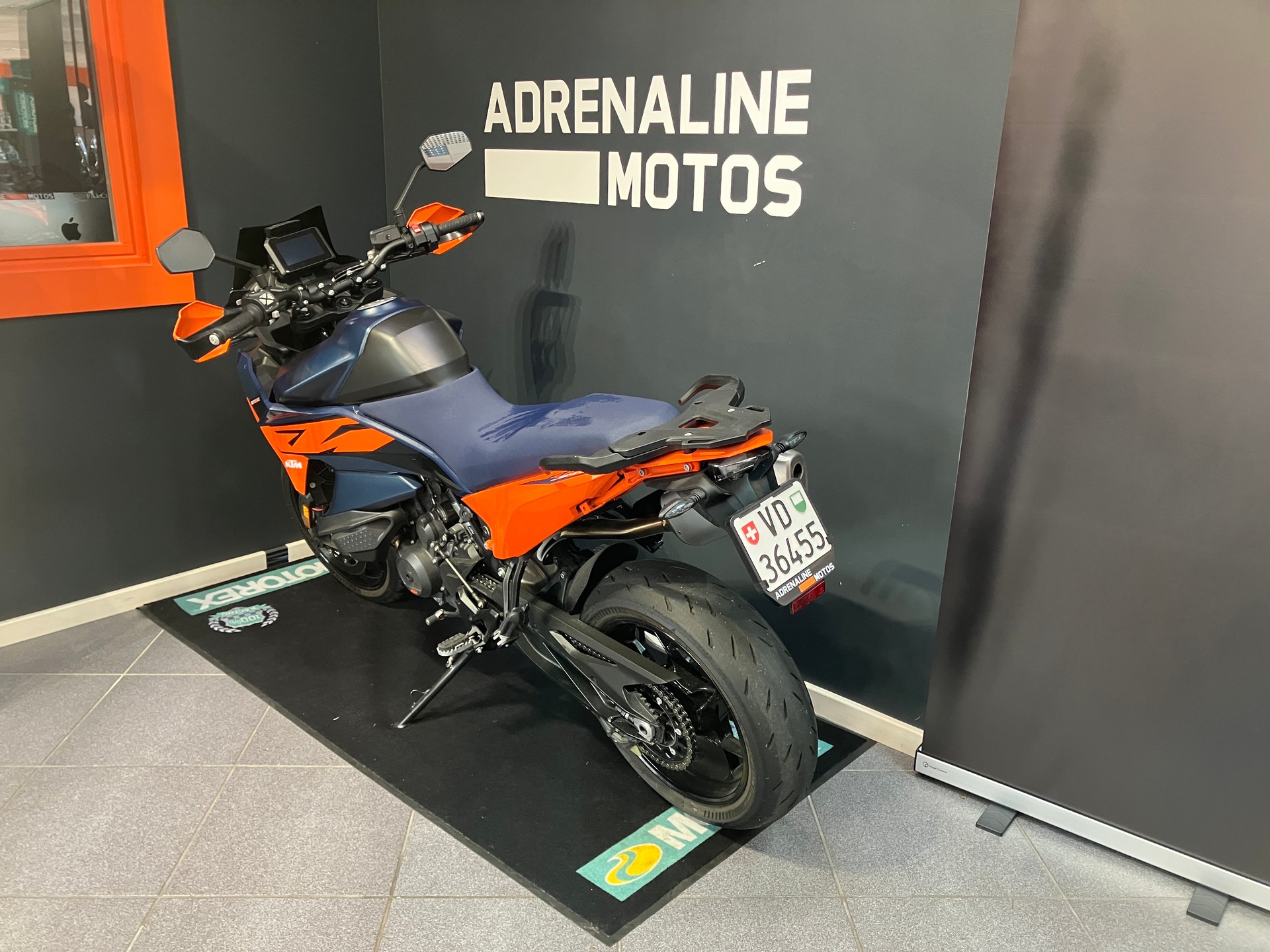 KTM 890 SMT-image-5