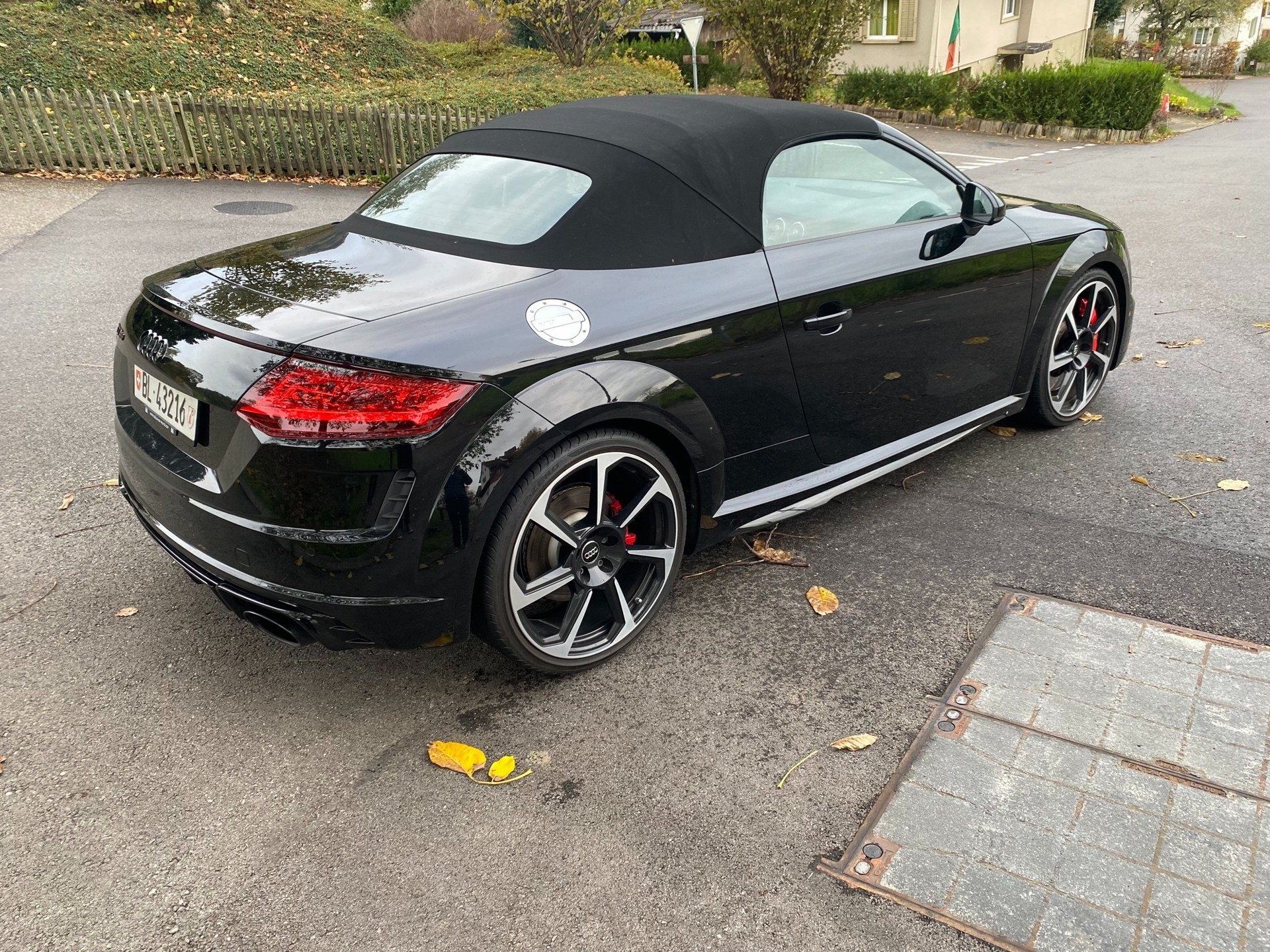 AUDI TT Roadster TTRS S-tronic-image-4