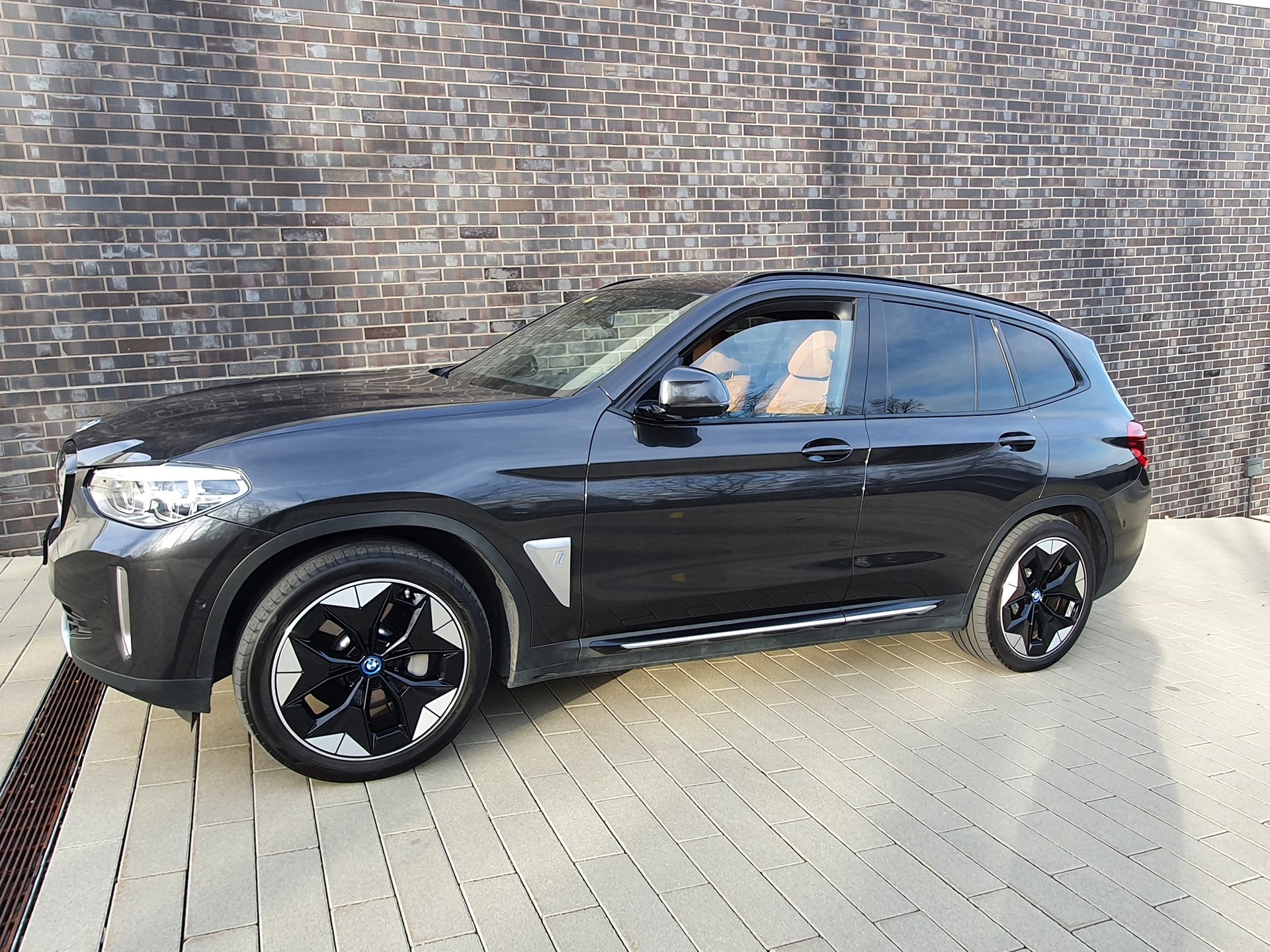 BMW iX3 Impressive
