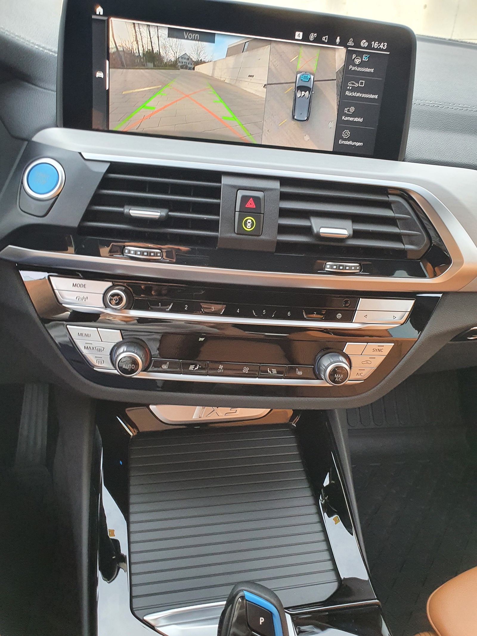 BMW iX3 Impressive-image-5