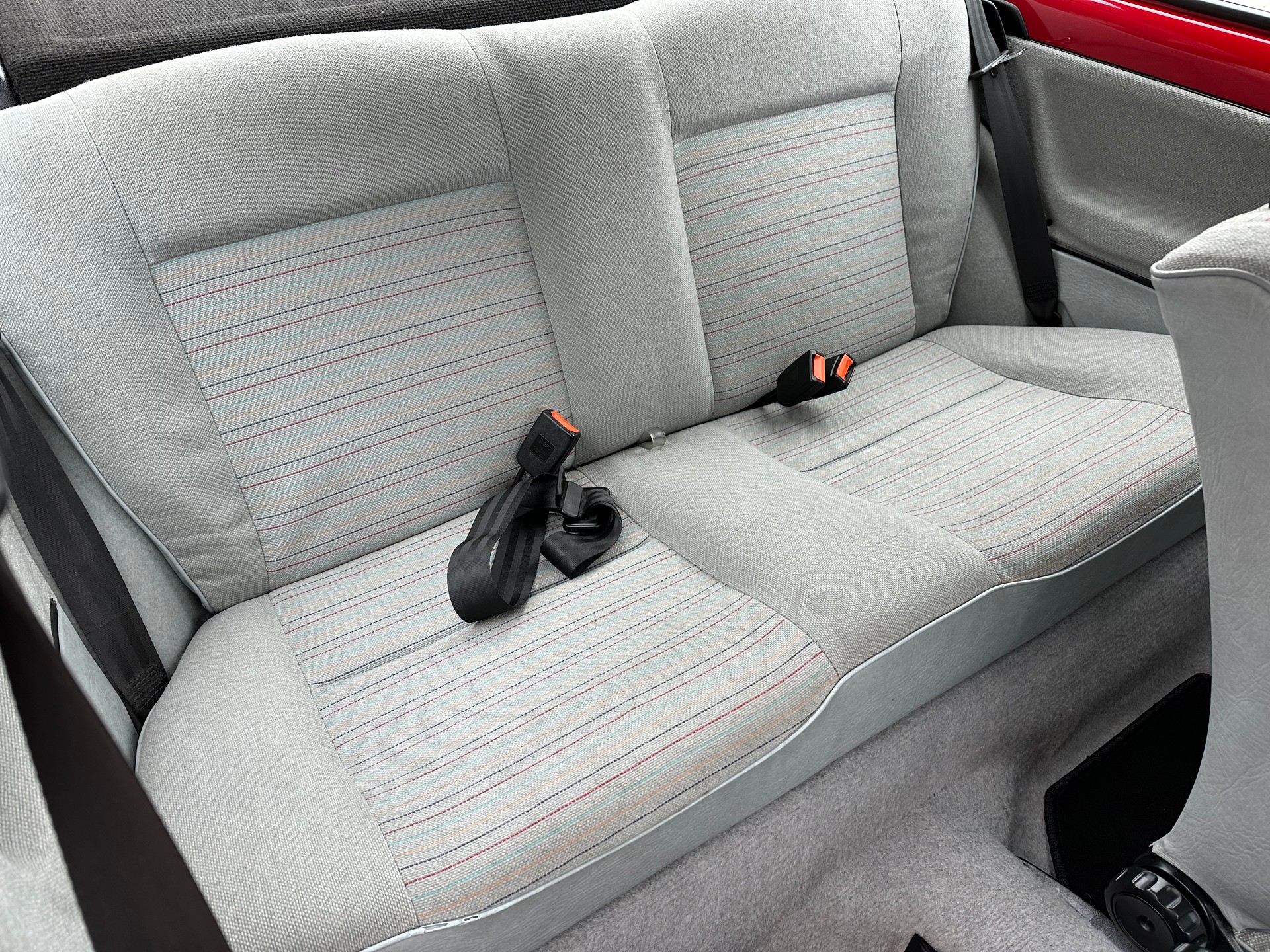 VW Polo Coupé 1300 Fancy(CL) Wagen ist frisch geprüft (Veteranengeprüft).-image-7