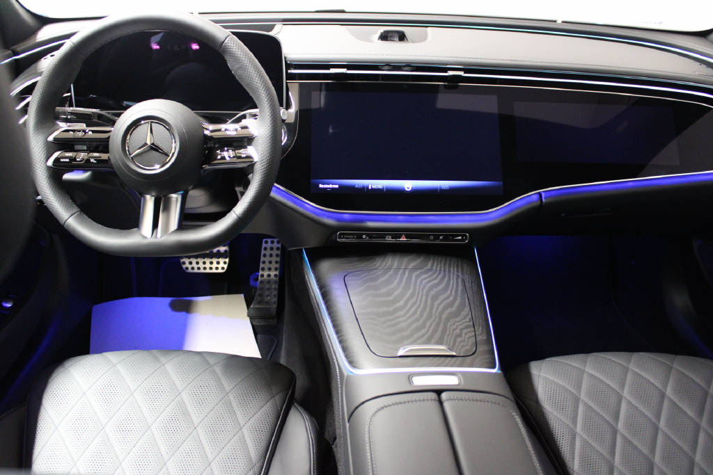 MERCEDES-BENZ E 450 d 4Matic AMG Line-image-5