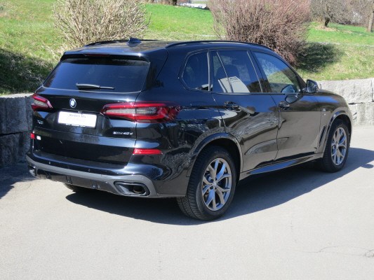 BMW X5 xDrive 48V 40d M Sport-showroom-element-3