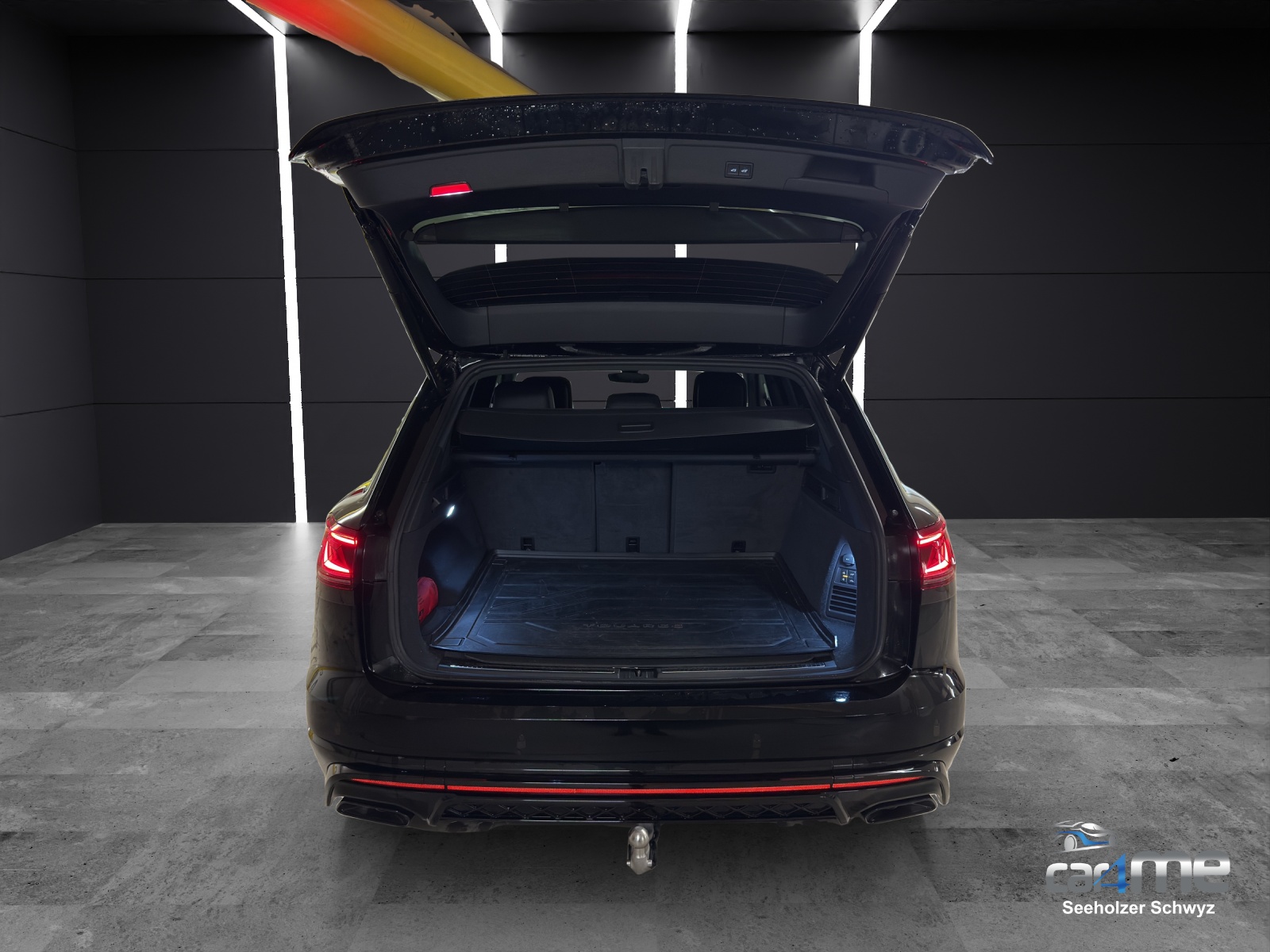 VW Touareg 3.0 TSI eHybrid R Tiptronic-image-5