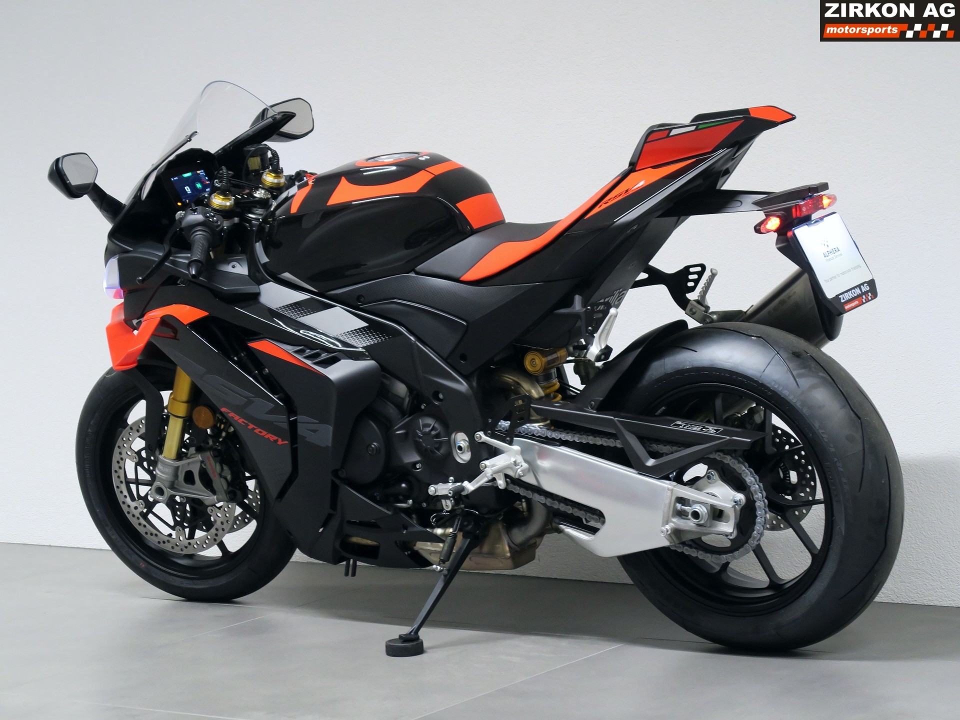 APRILIA RSV4 1100 E5+ Factory-image-12