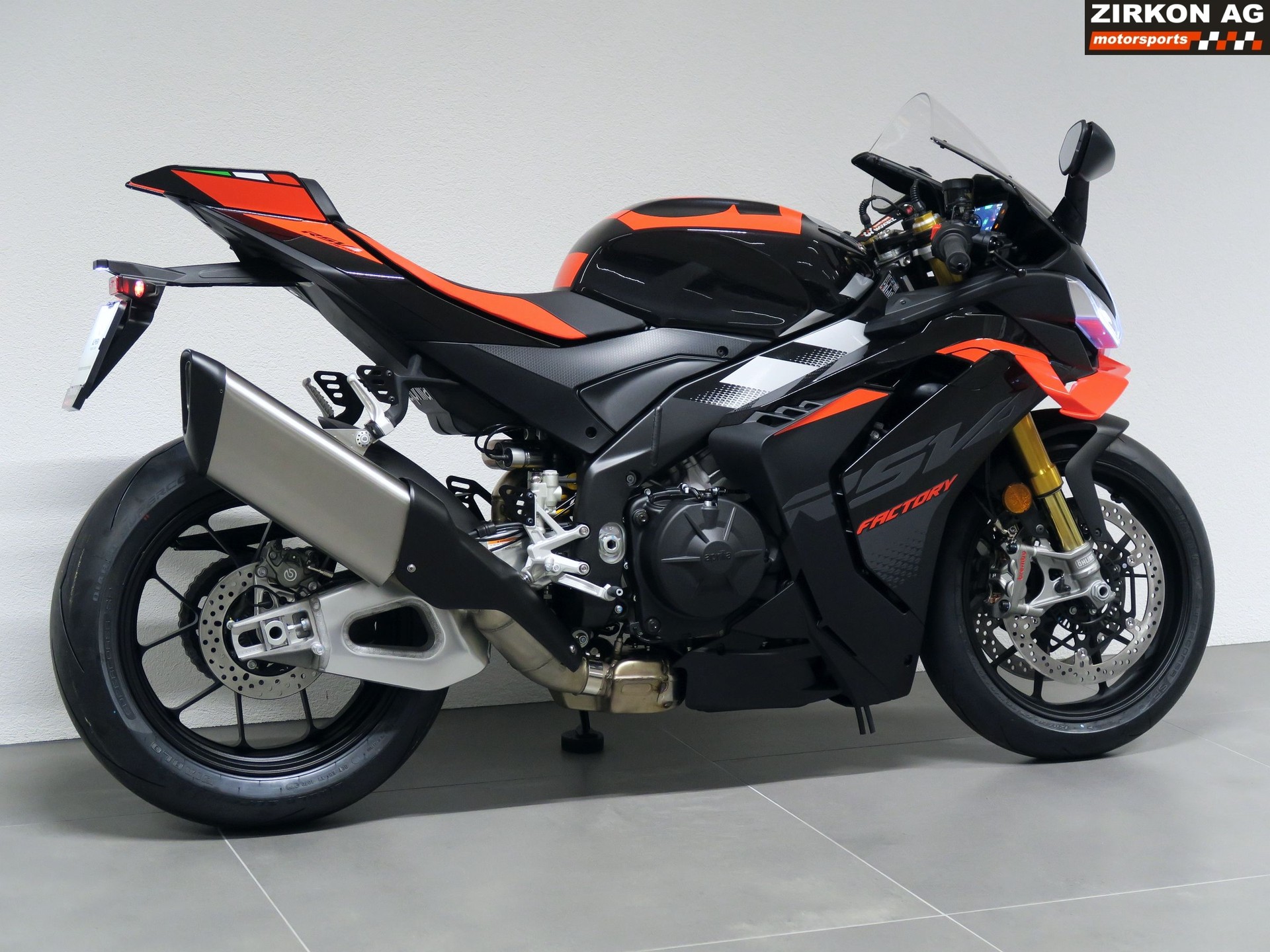 APRILIA RSV4 1100 E5+ Factory-image-4