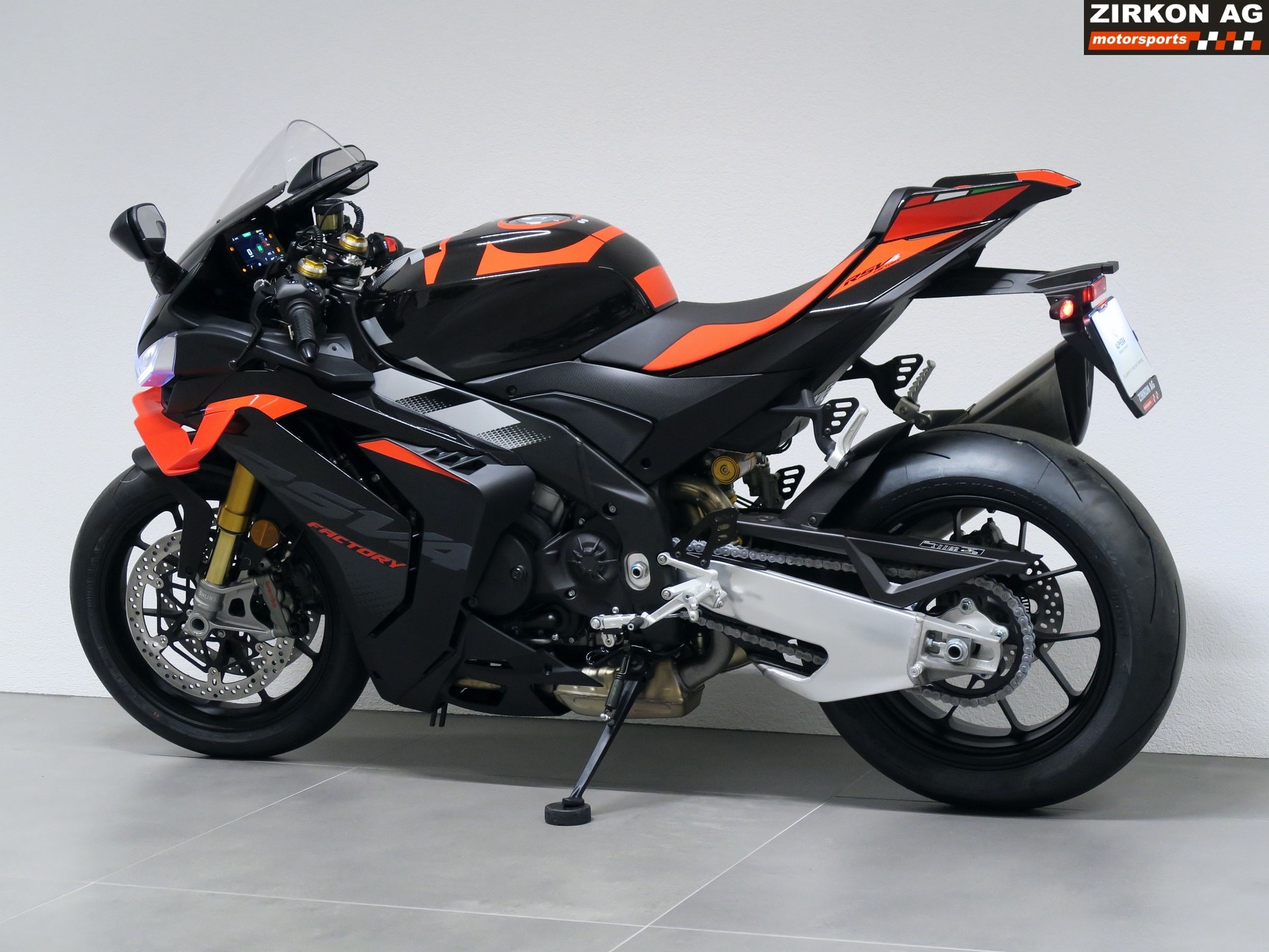 APRILIA RSV4 1100 E5+ Factory-image-11