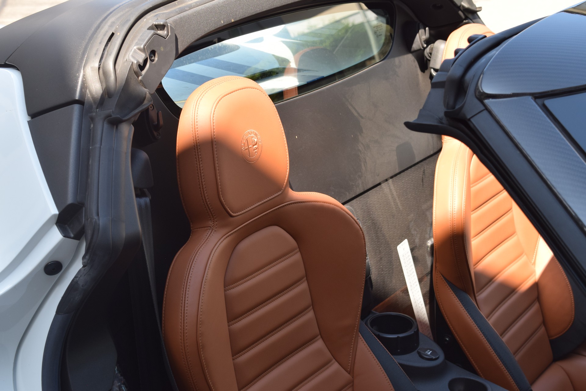 ALFA ROMEO 4C Spider 1750 TBi TCT-image-16