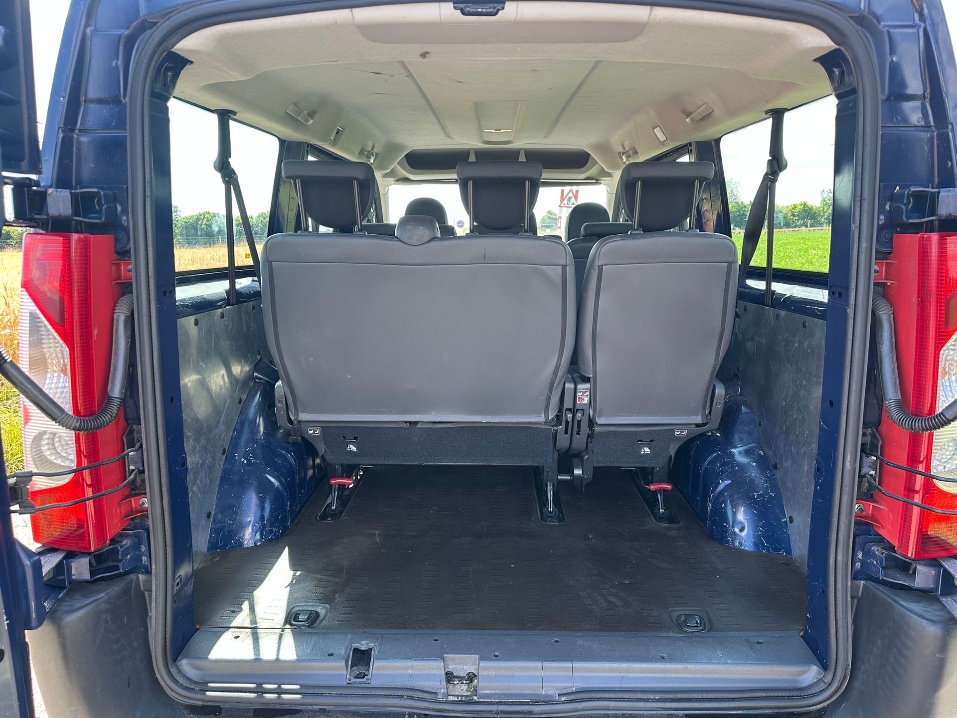 CITROEN Jumpy 2.0 HDi L2H1 Exclusive-image-14