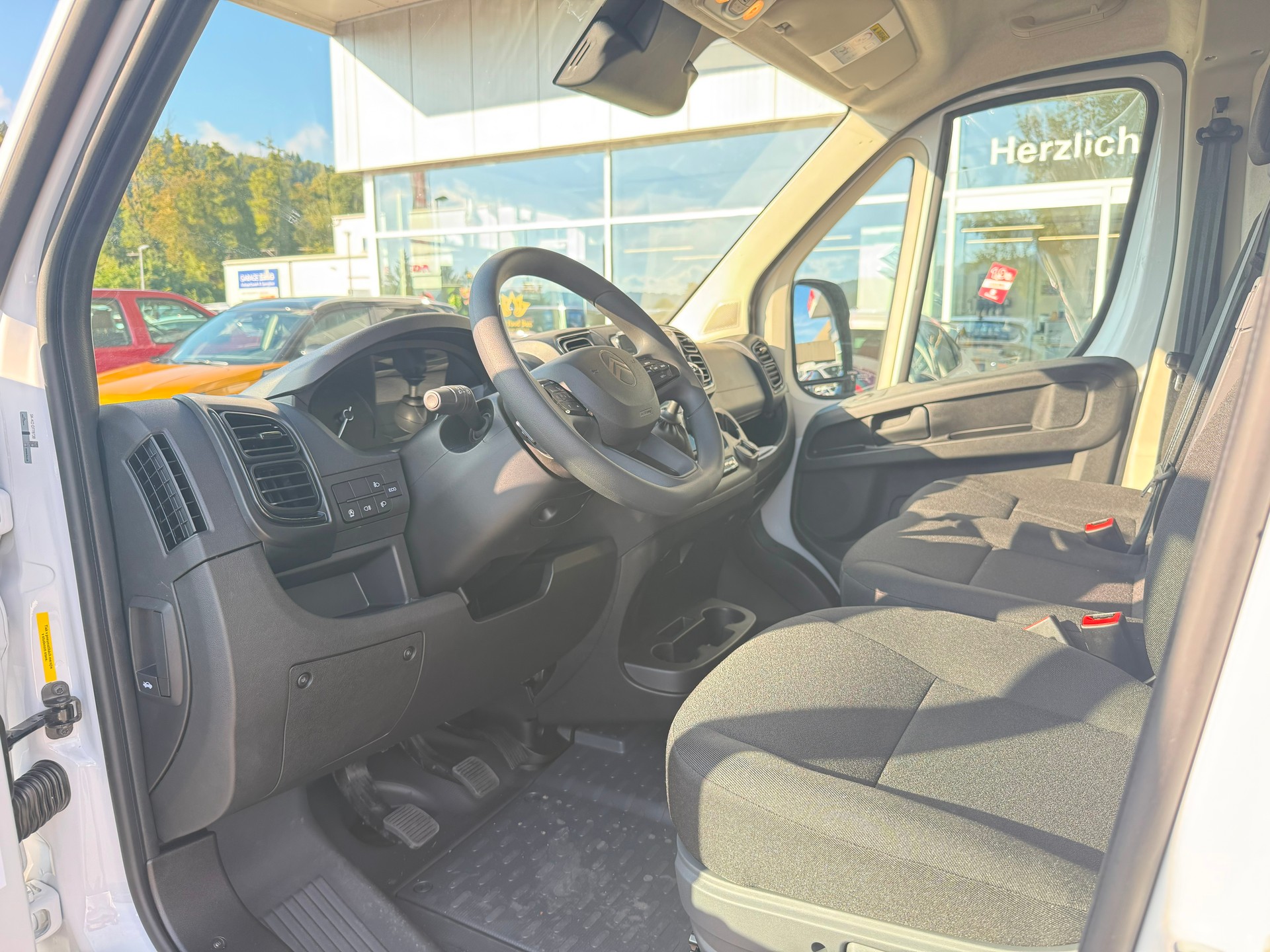 CITROEN Jumper 35+ 2.2 BlueHDi 140 L3H3 Ersatzrad, 270° Türen Doppelairbag, AHK 3T, alle Grössen an Lager-image-9
