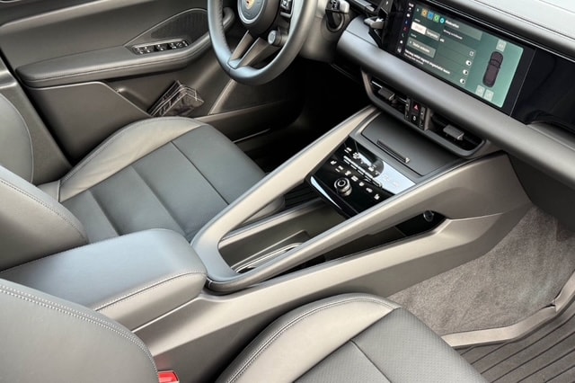 PORSCHE Macan 4 100kWh-image-4