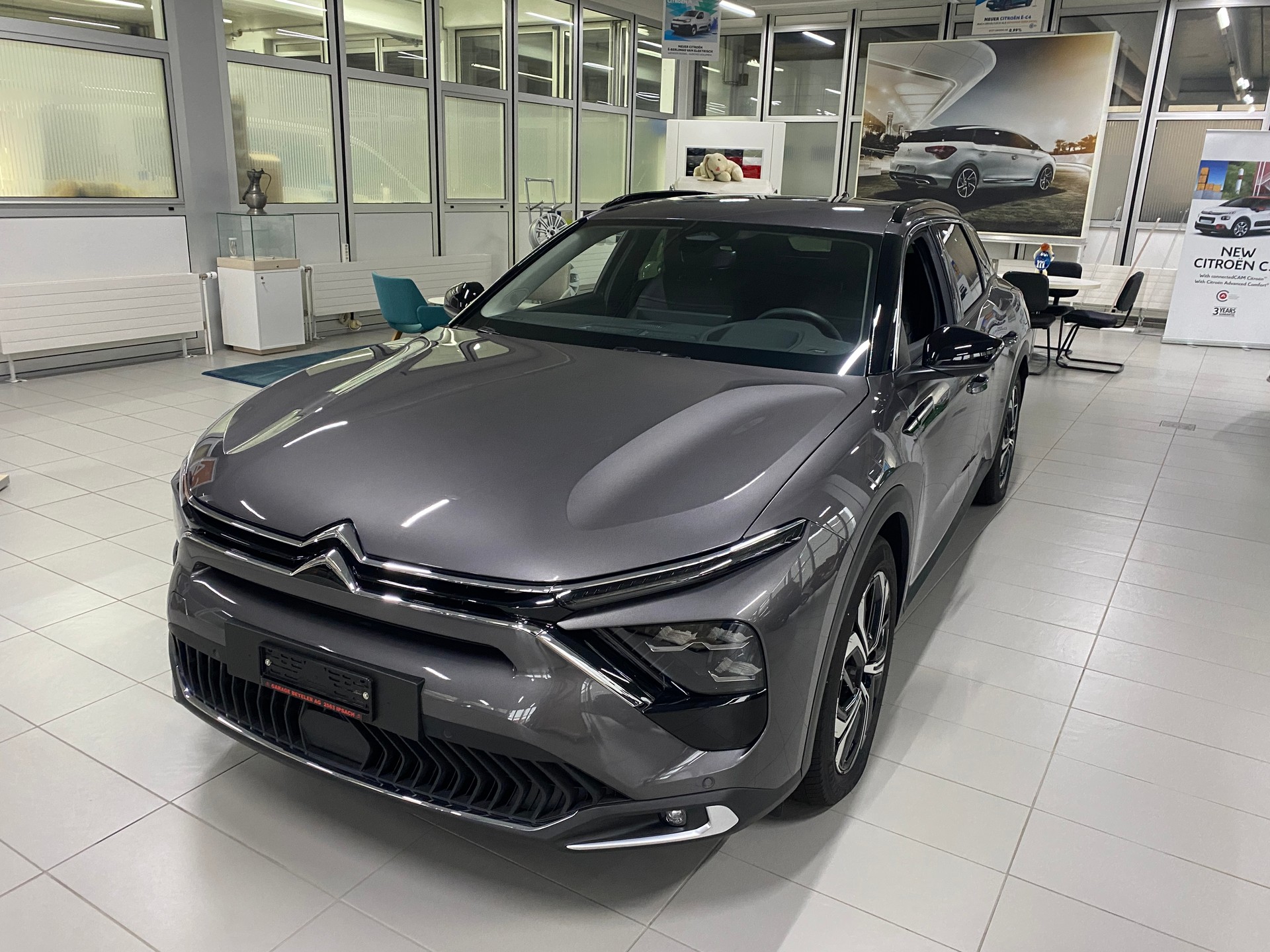 CITROEN C5 X 1.6i PHEV Shine e-EAT8-image-1