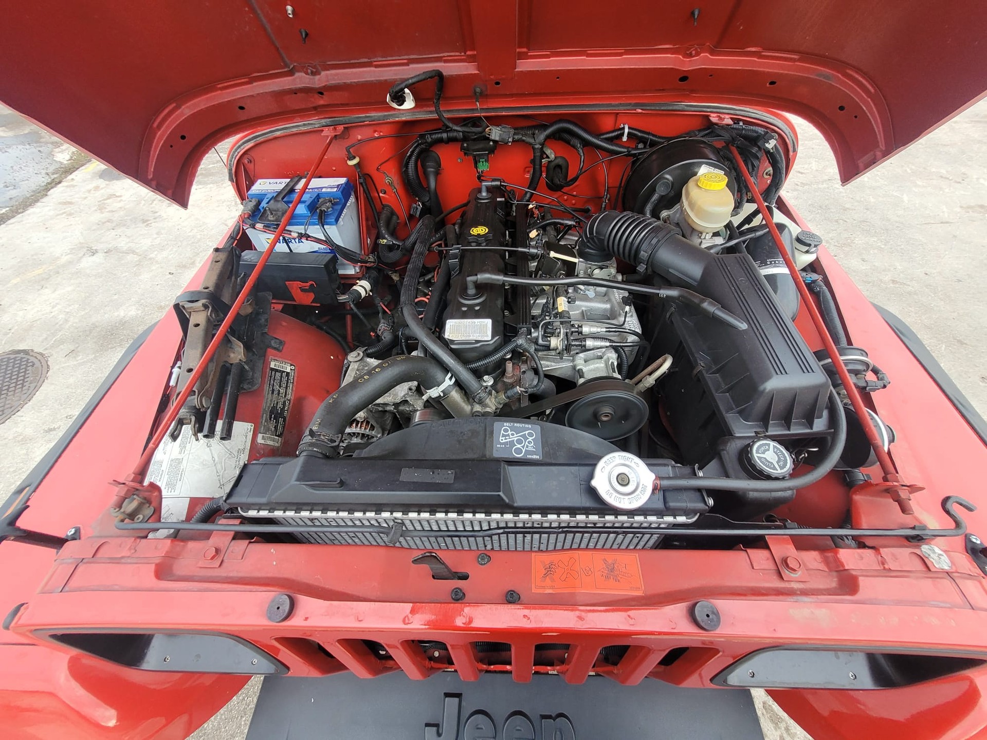 JEEP Wrangler 4.0 Laredo-image-5