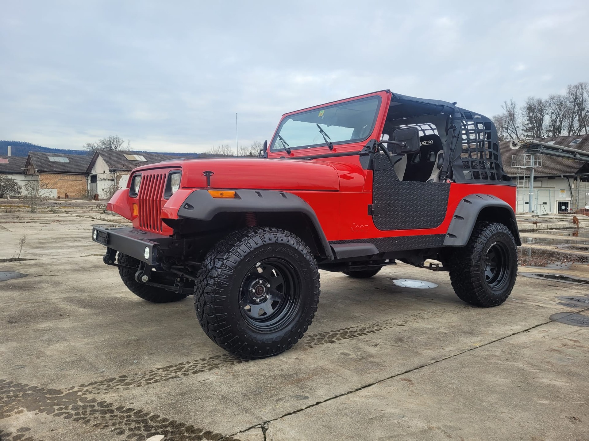 JEEP Wrangler 4.0 Laredo-image-1