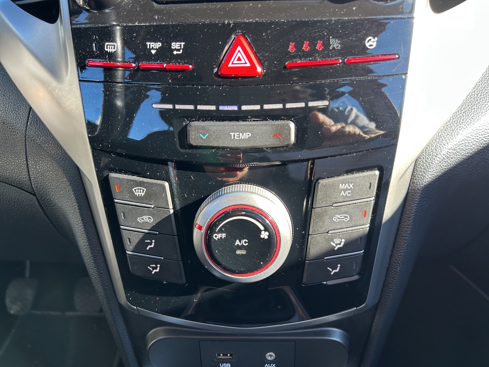 KGM-SsangYong Tivoli 1.6 e-XGi Cityscape 2WD-image-17