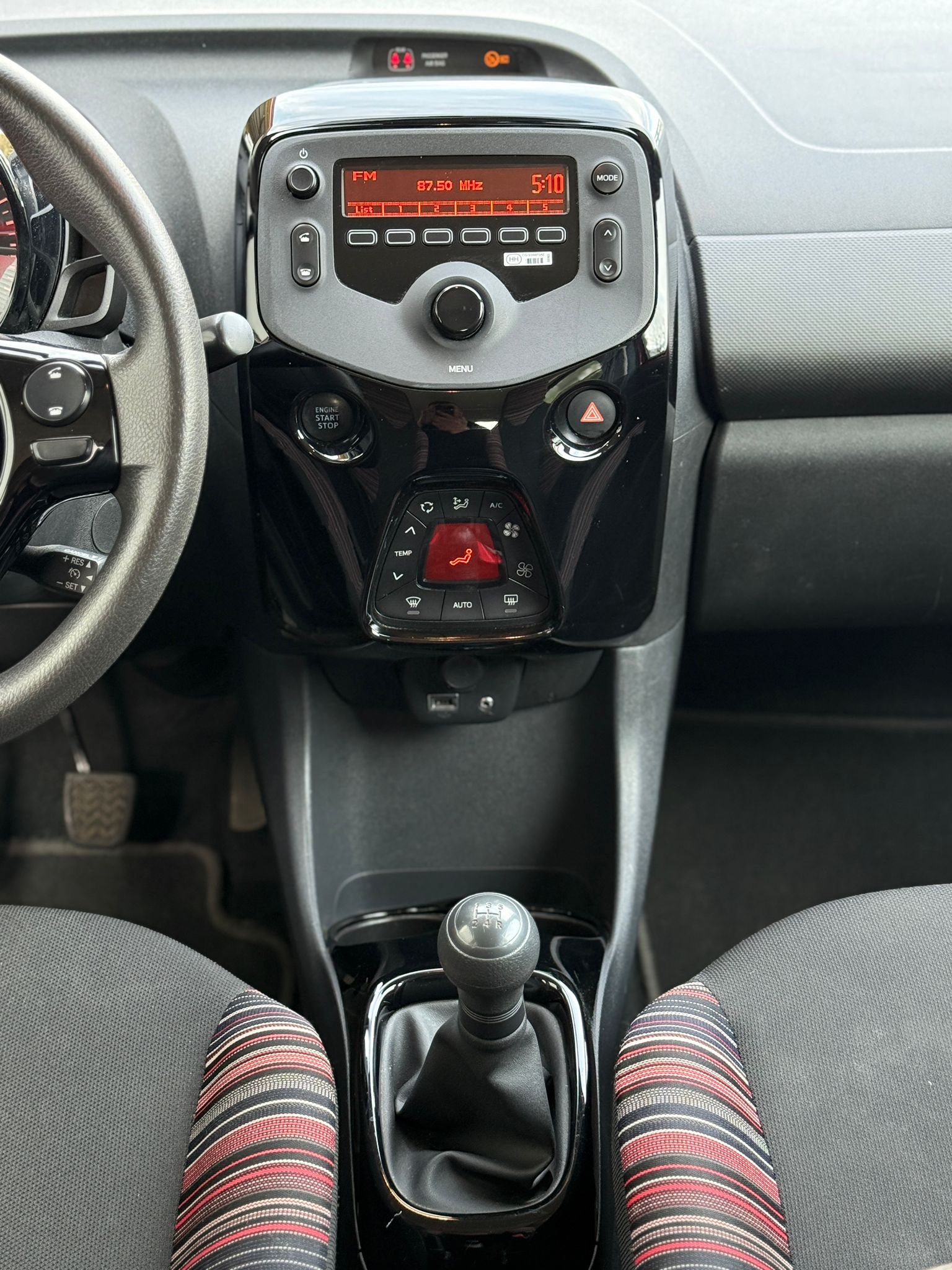 CITROEN C1 1.0 VTi Shine S/S-image-12