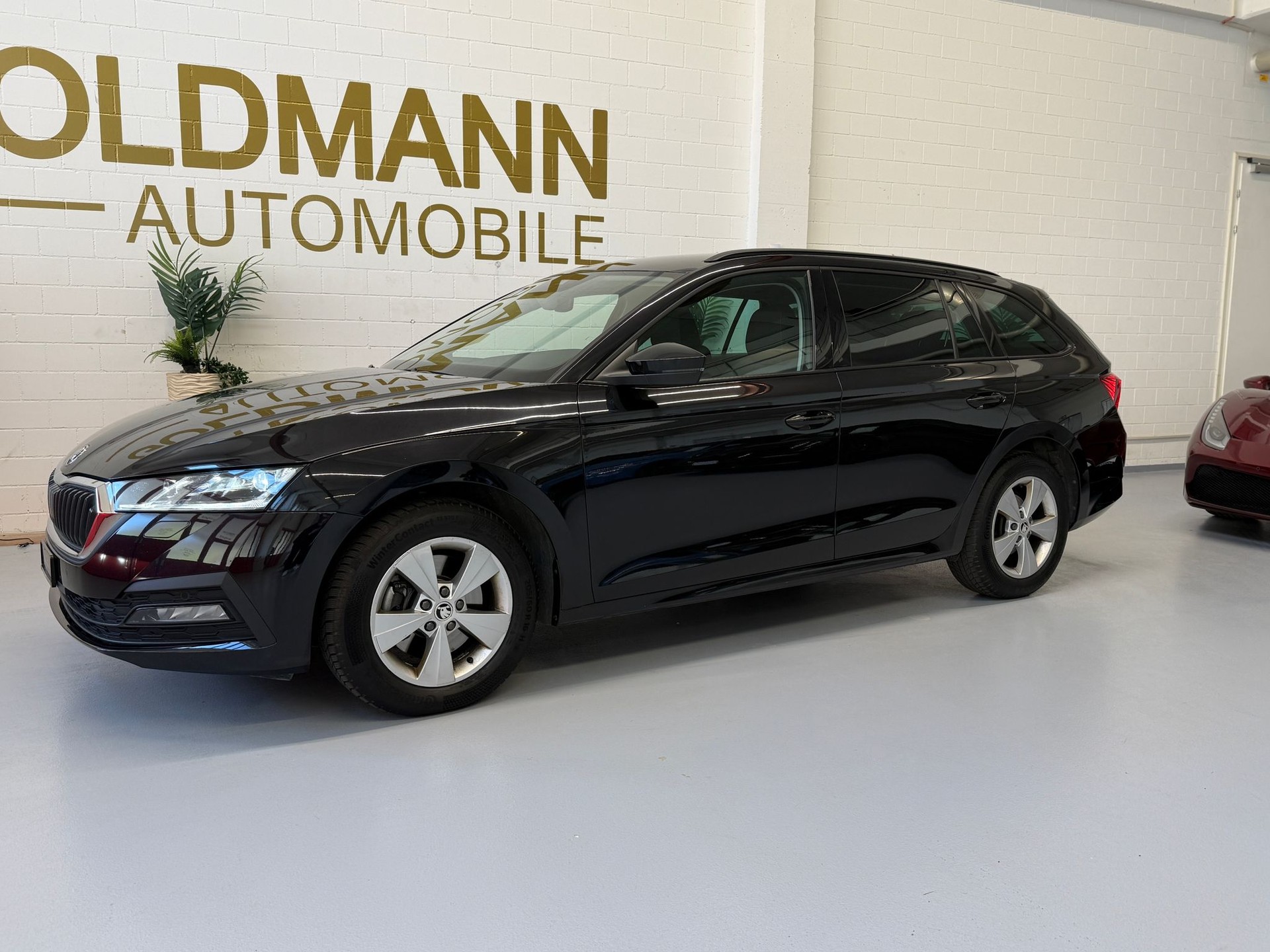 SKODA Octavia Combi 2.0 TDI DSG Ambition 4x4-showroom-element-2