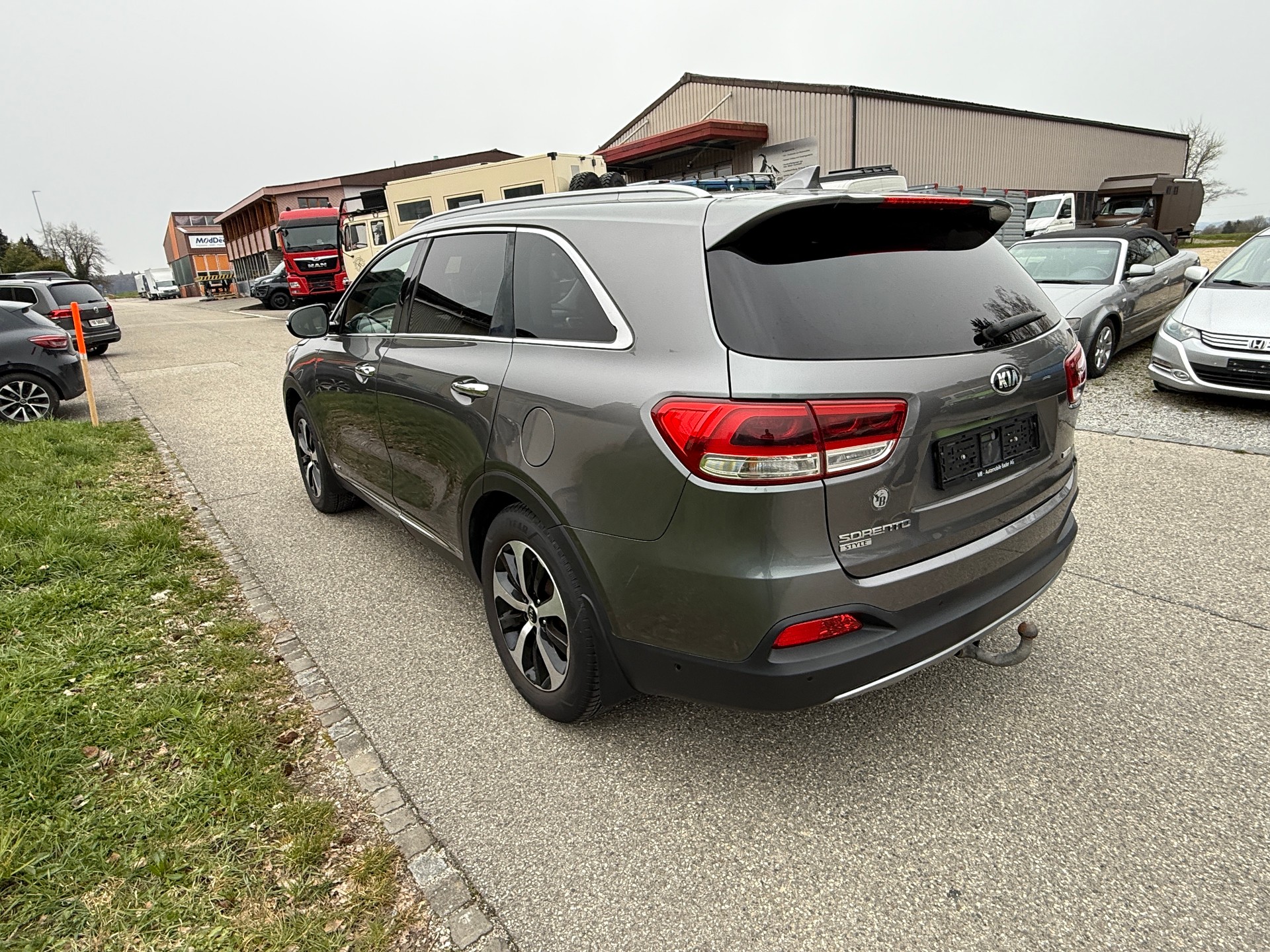 KIA Sorento 2.2 CRDI Style 5P. Automatic-image-5