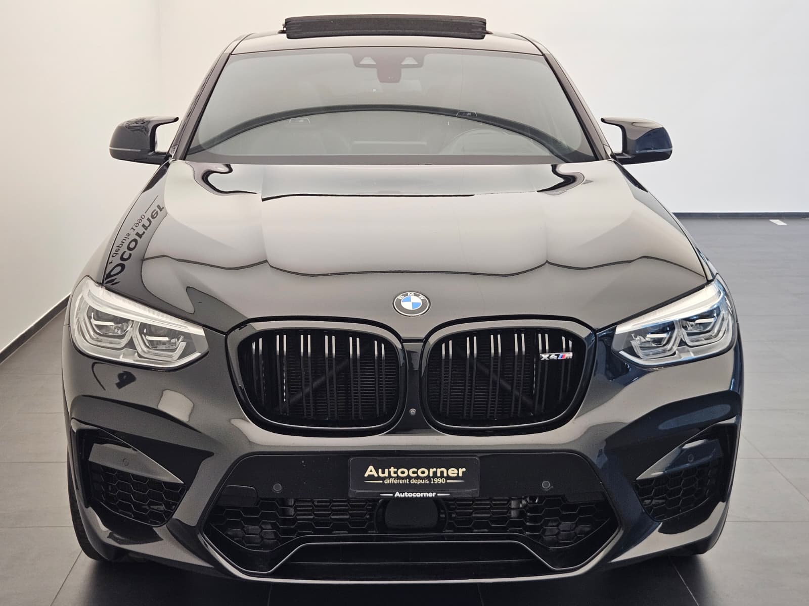 BMW X4M M Competition Steptronic-showroom-element-3