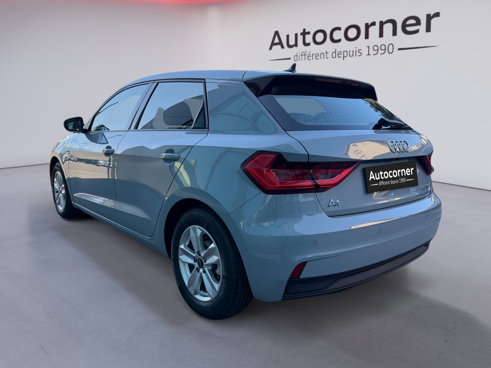 AUDI A1 Sportback 30 TFSI Attraction S-tronic-showroom-element-2