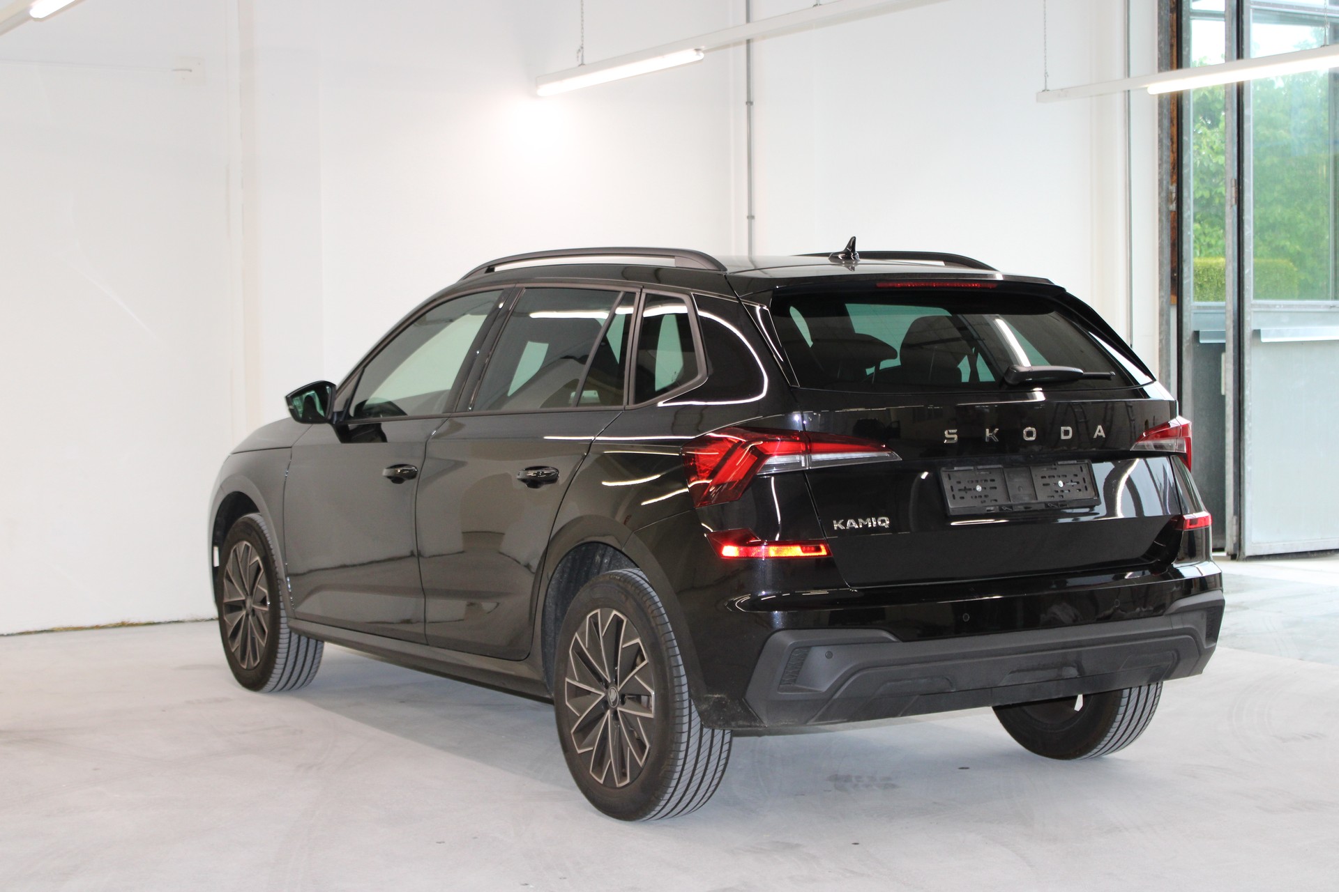 SKODA Kamiq 1.5 TSI Dynamic DSG-image-5
