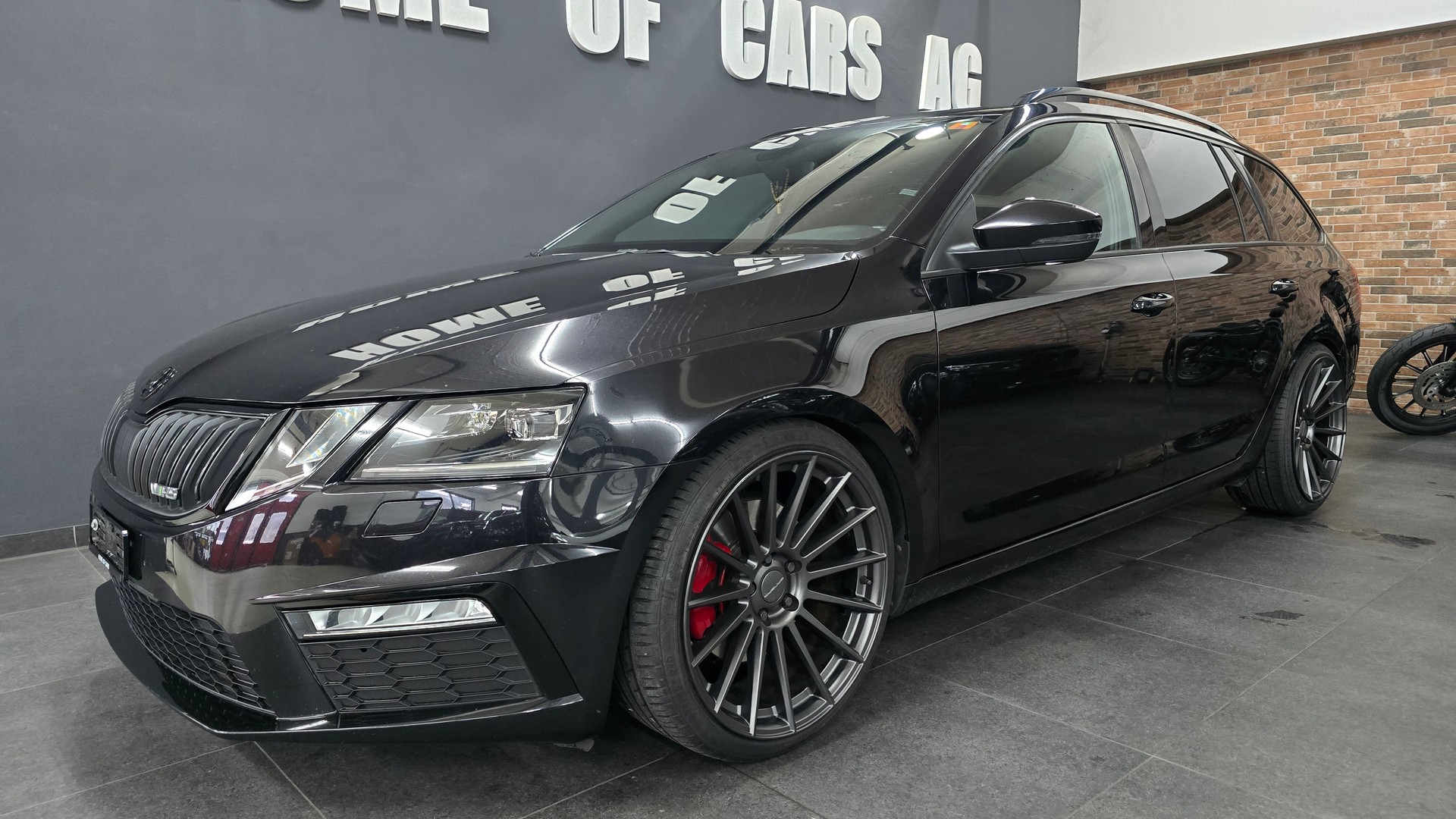 SKODA Octavia Combi 2.0 TDI RS 4x4 DSG-showroom-element-1