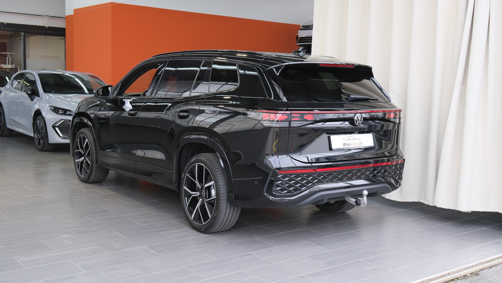 VW Tayron 2.0 TDI SCR R-Line United 4Motion DSG-image-12