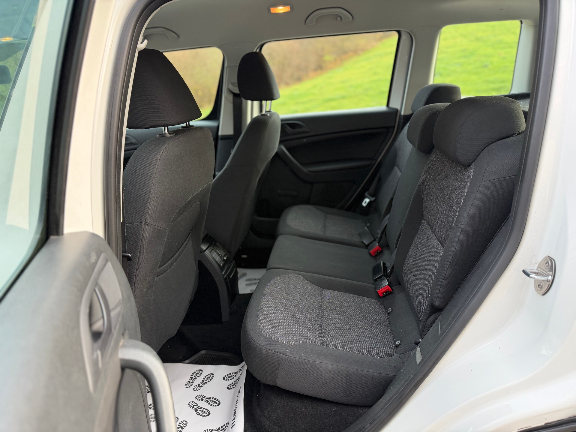 SKODA Yeti 1.8 TSI Ambition 4x4-image-11